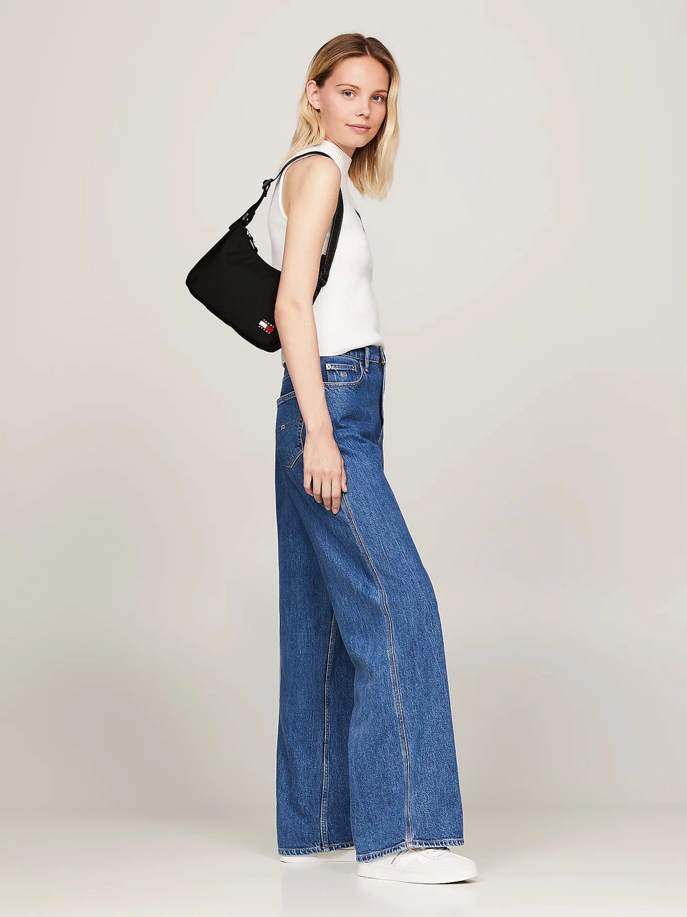 Сумки Tommy Hilfiger модель AW0AW16276-BDS Фото