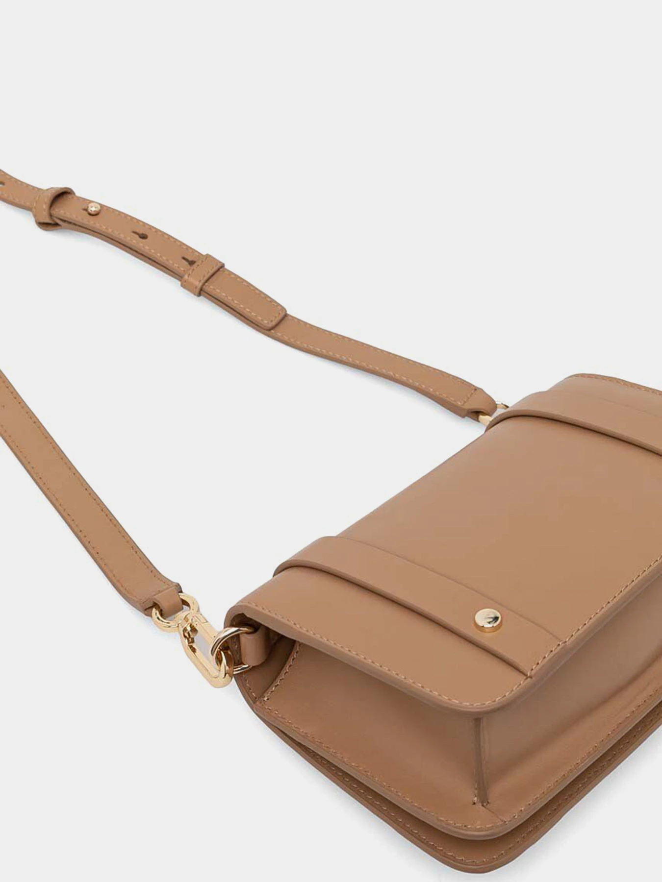 Сумки Tommy Hilfiger модель AW0AW16320-RBL Сумки Tommy Hilfiger модель AW0AW16320-RBL Фото