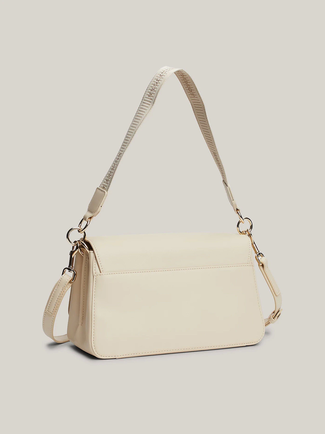 Сумки Tommy Hilfiger модель AW0AW16680-ACI Сумки Tommy Hilfiger модель AW0AW16680-ACI Фото