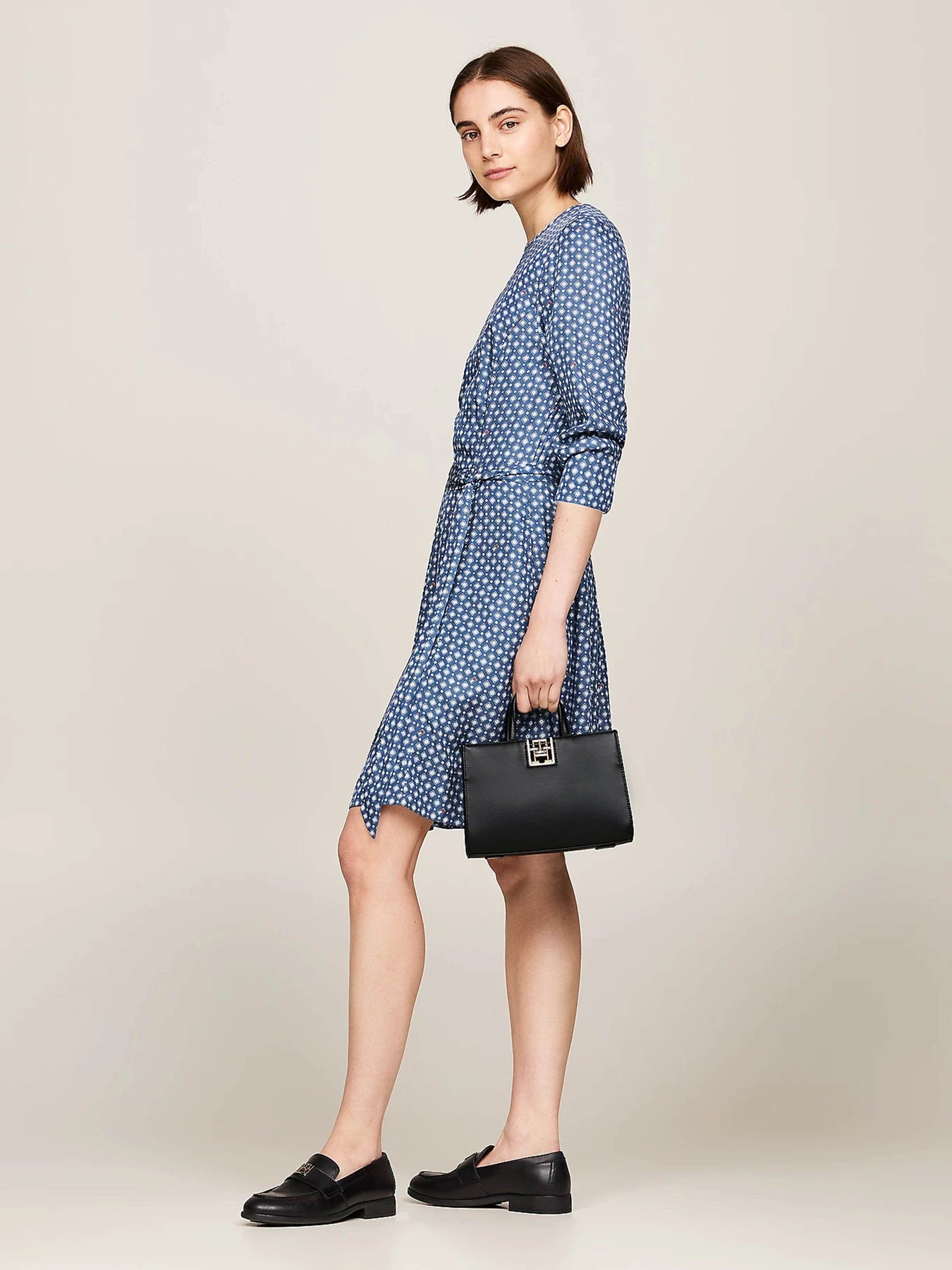 Сумки Tommy Hilfiger модель AW0AW16762-BDS Сумки Tommy Hilfiger модель AW0AW16762-BDS Фото
