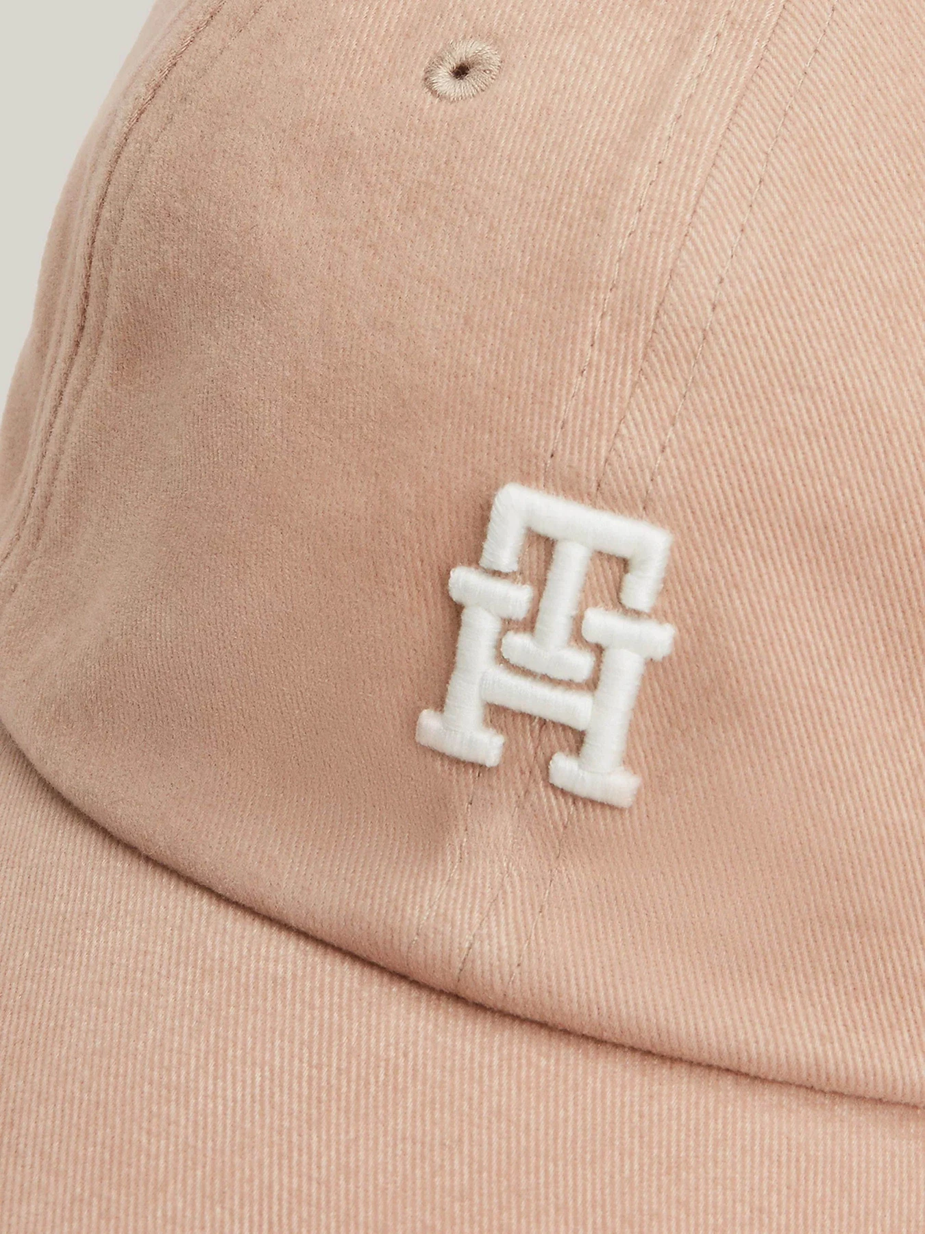 Шапки и кепки Tommy Hilfiger модель AW0AW16363-RBL Шапки и кепки Tommy Hilfiger модель AW0AW16363-RBL Фото