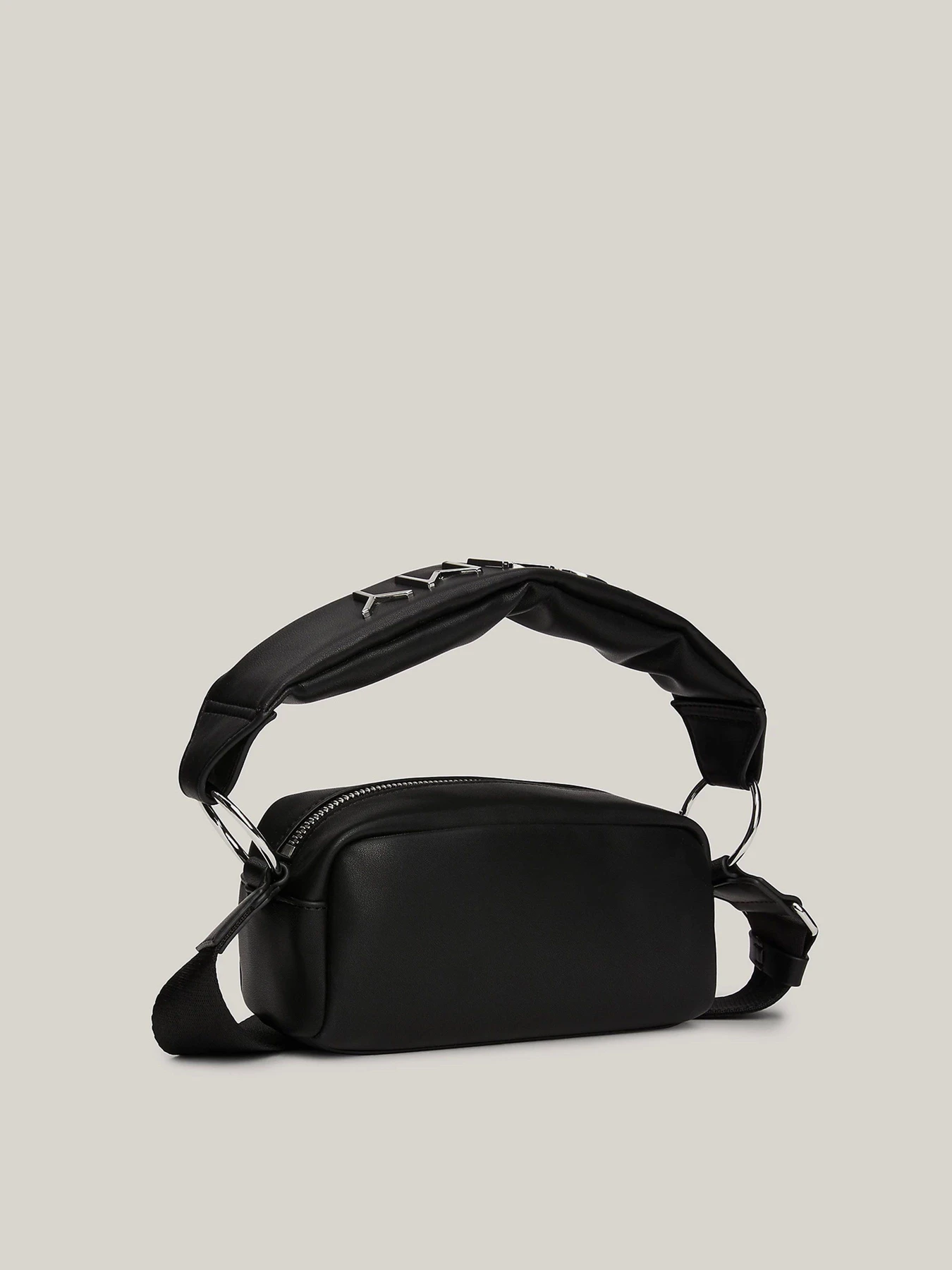 Сумки Tommy Hilfiger модель AW0AW16262-BDS Сумки Tommy Hilfiger модель AW0AW16262-BDS Фото