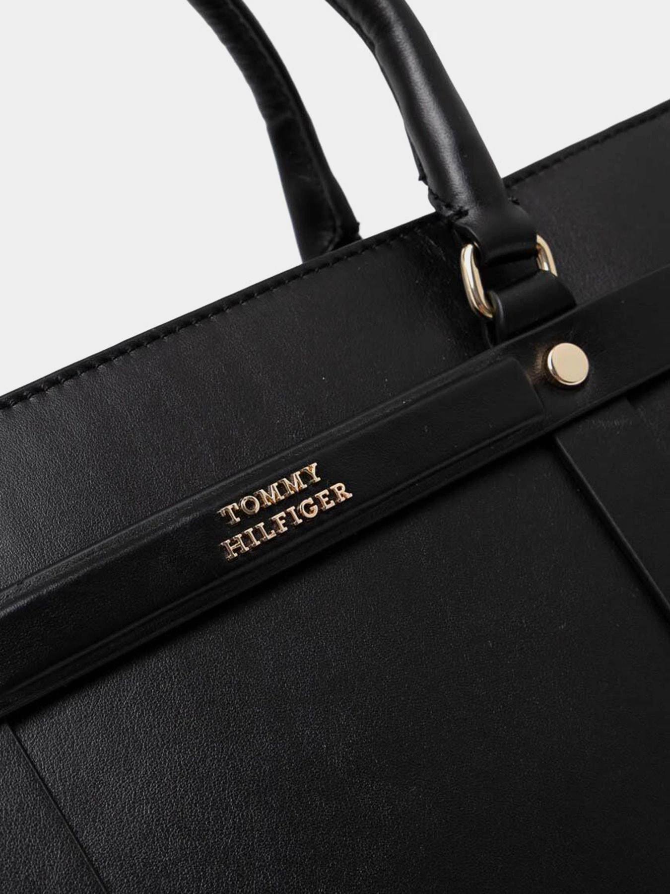 Сумки Tommy Hilfiger модель AW0AW16315-BDS Сумки Tommy Hilfiger модель AW0AW16315-BDS Фото