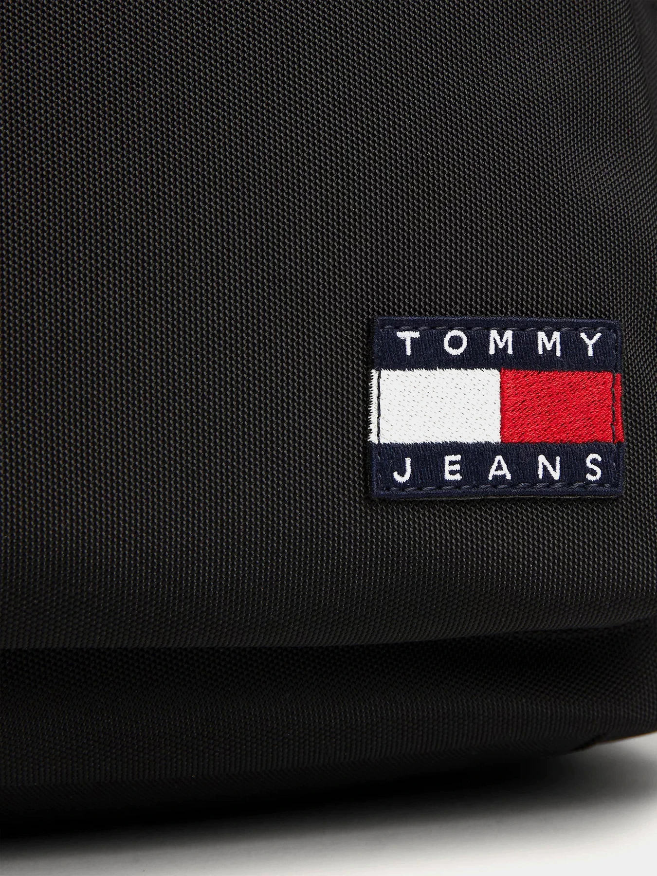 Рюкзаки Tommy Hilfiger модель AM0AM12407-BDS Рюкзаки Tommy Hilfiger модель AM0AM12407-BDS Фото