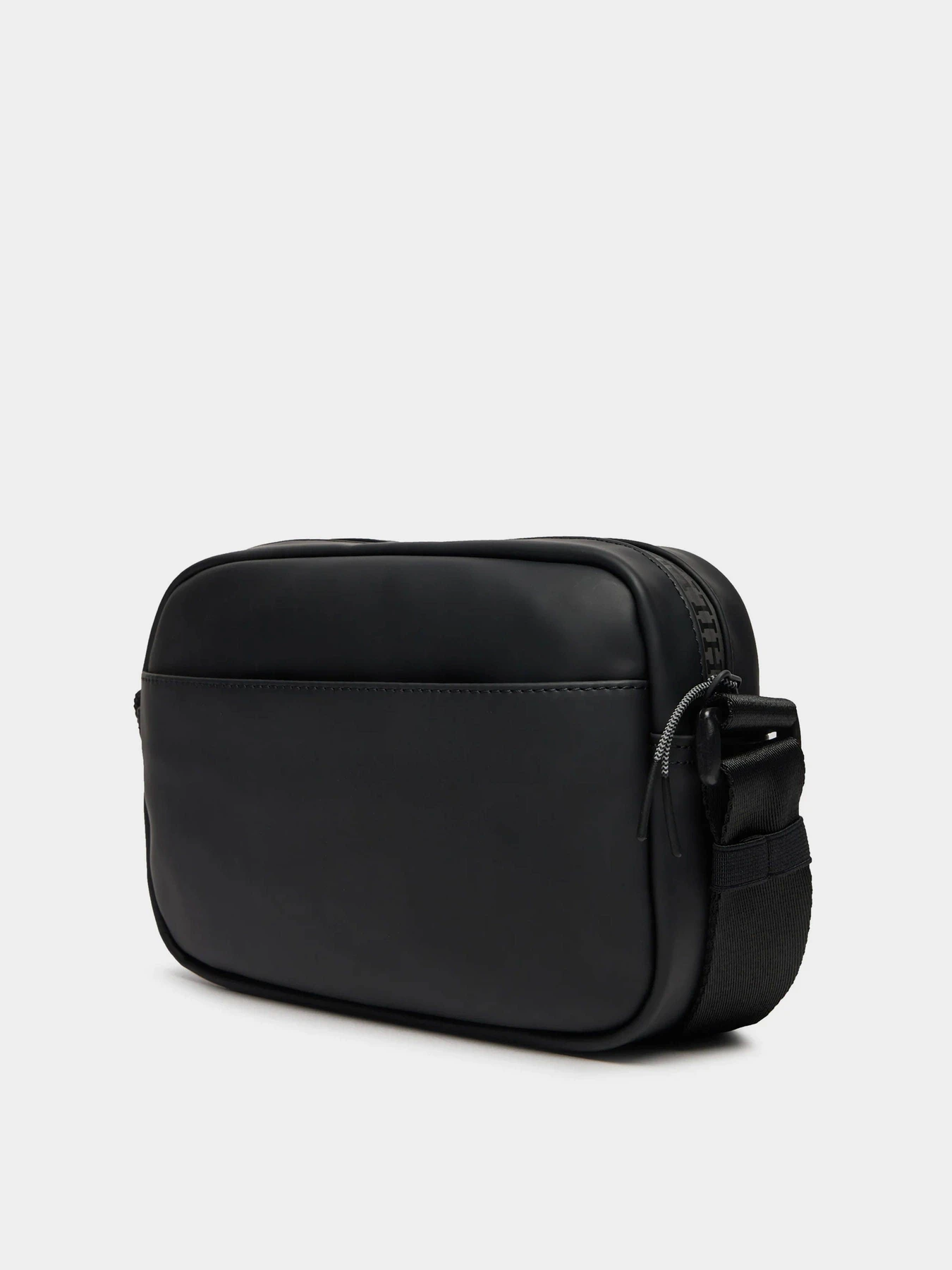 Сумки Tommy Hilfiger модель AM0AM12746-BDS Сумки Tommy Hilfiger модель AM0AM12746-BDS Фото