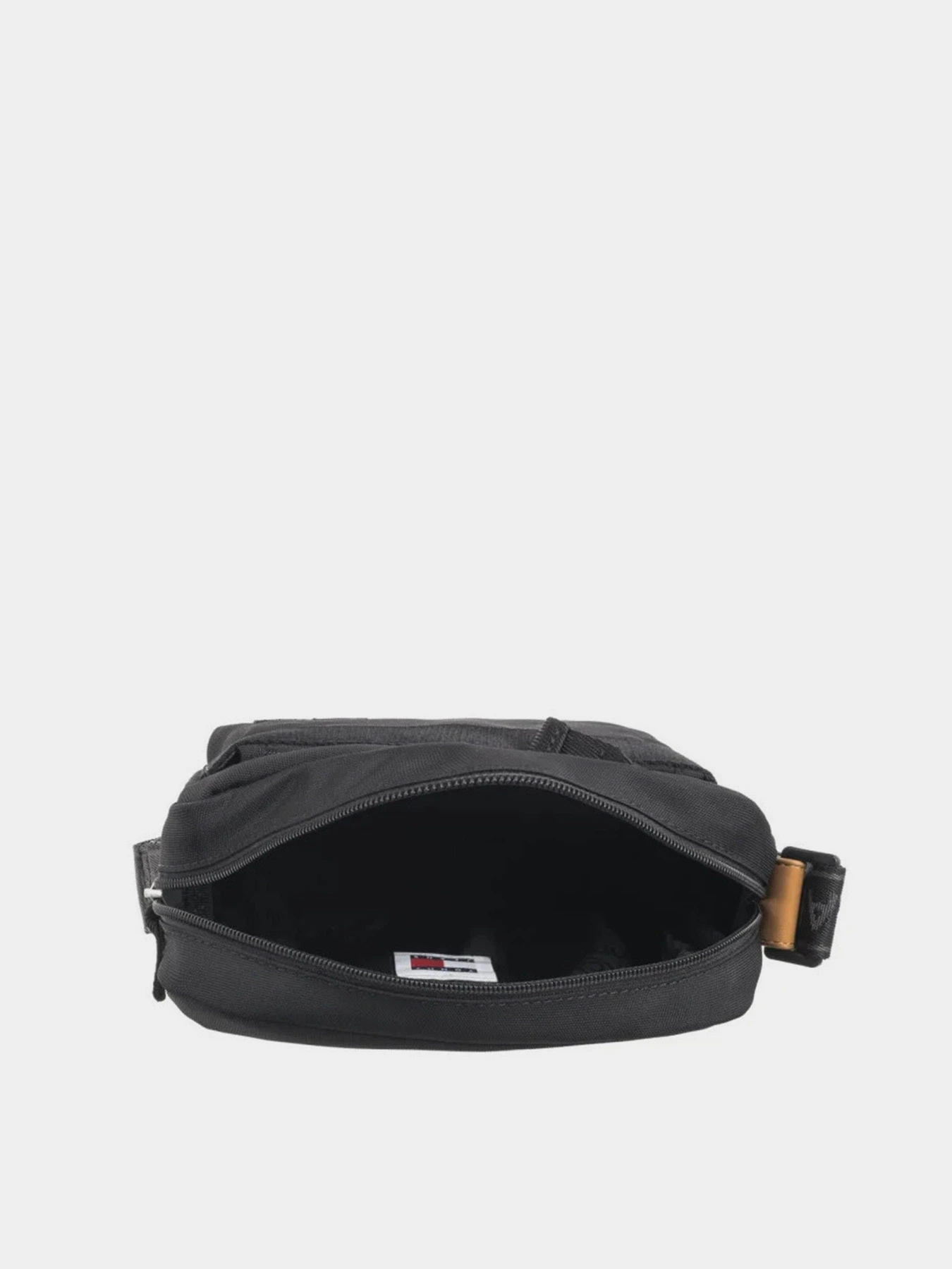 Сумки Tommy Hilfiger модель AM0AM12992-BDS Сумки Tommy Hilfiger модель AM0AM12992-BDS Фото