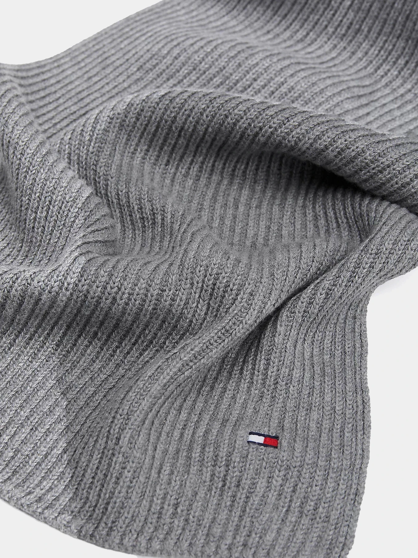 Шарфы и платки Tommy Hilfiger модель AM0AM12847-PKH Шарфы и платки Tommy Hilfiger модель AM0AM12847-PKH Фото