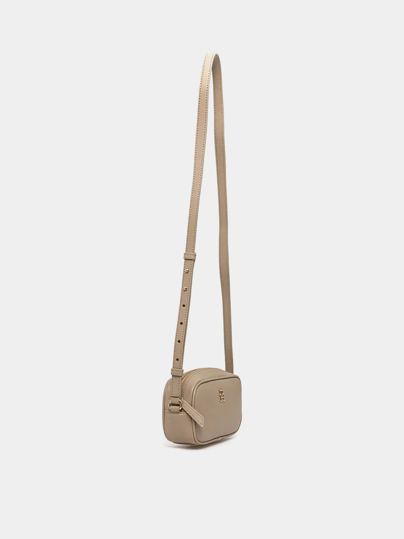 Сумки Tommy Hilfiger модель AW0AW16468-AEG Сумки Tommy Hilfiger модель AW0AW16468-AEG Фото