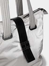 Сумки Tommy Hilfiger модель AW0AW16803-0IM Фото