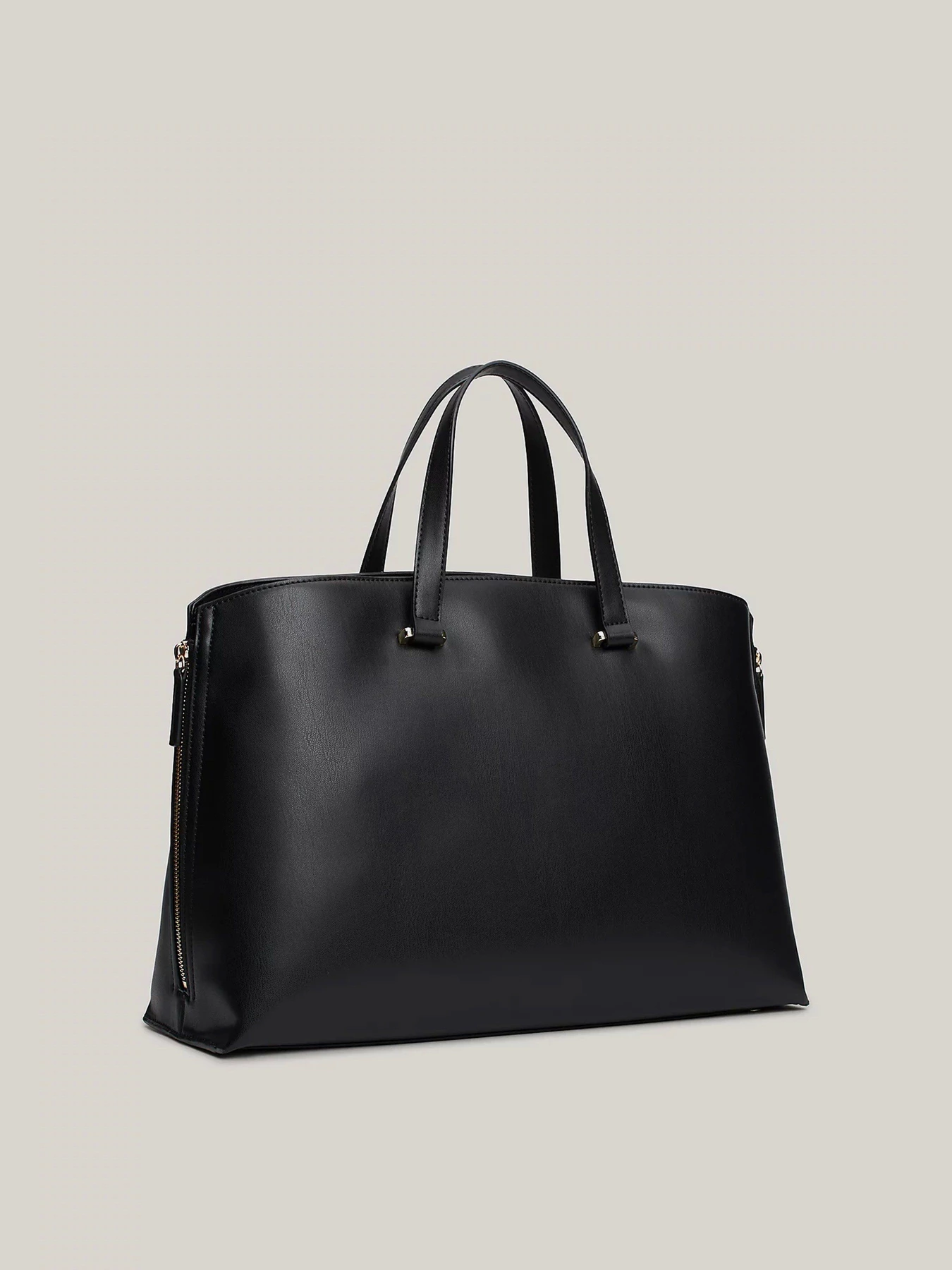 Сумки Tommy Hilfiger модель AW0AW17067-BDS Сумки Tommy Hilfiger модель AW0AW17067-BDS Фото