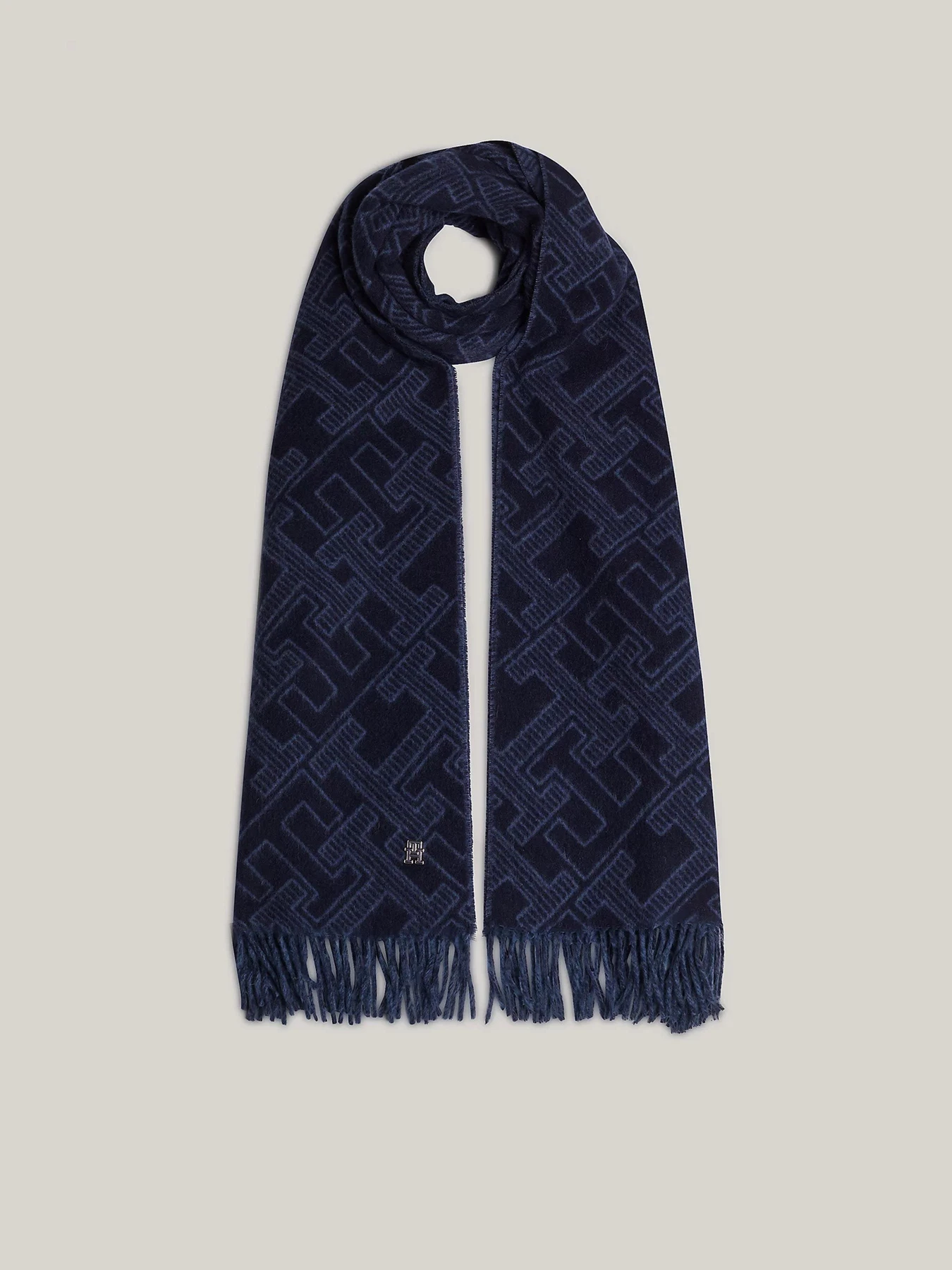 Шарфи та хустки Tommy Hilfiger модель AW0AW16650-DW6 Шарфи та хустки Tommy Hilfiger модель AW0AW16650-DW6 Фото