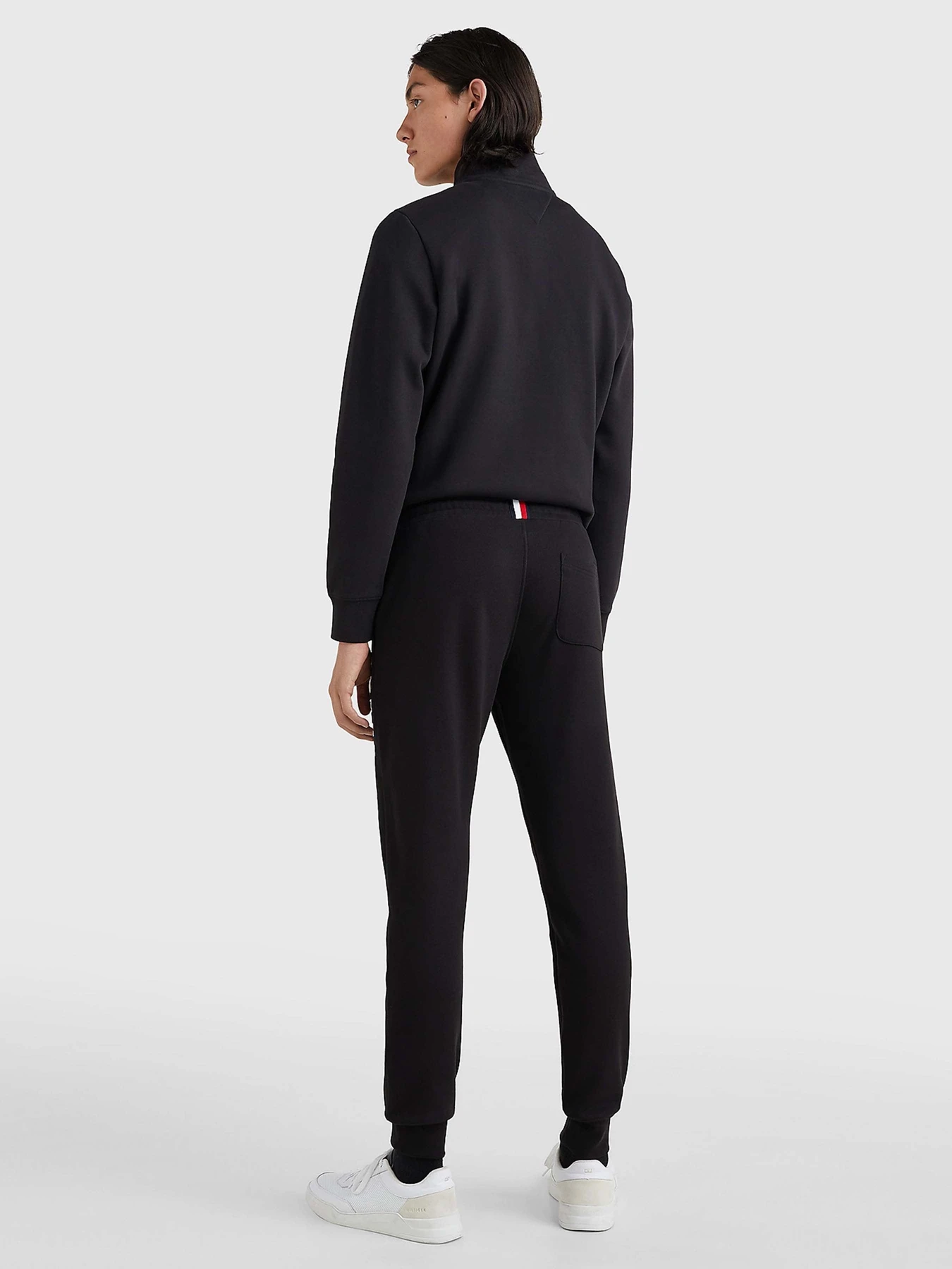 Брюки Tommy Hilfiger модель MW0MW08388-BDS Брюки Tommy Hilfiger модель MW0MW08388-BDS Фото