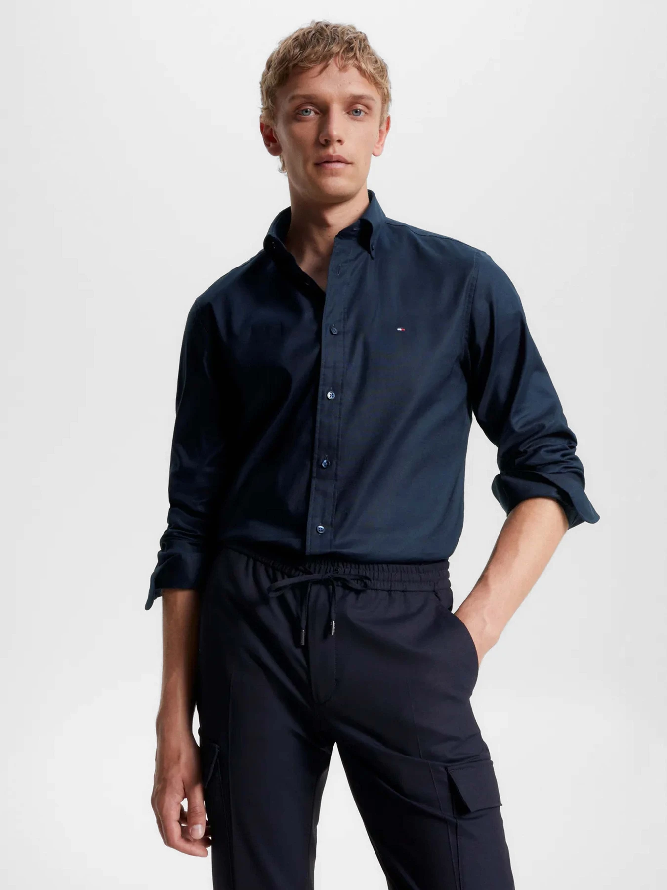 Рубашки Tommy Hilfiger модель MW0MW29969-DW5 Рубашки Tommy Hilfiger модель MW0MW29969-DW5 Фото
