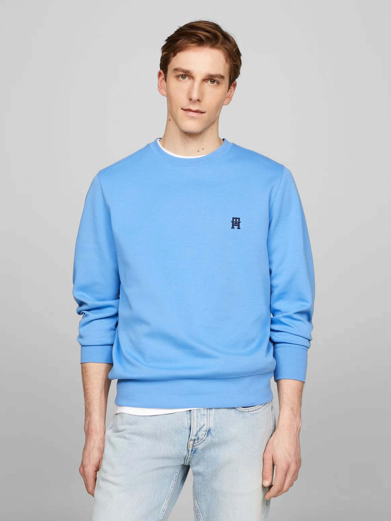Худі та світшоти Tommy Hilfiger модель MW0MW34400-C30 Худі та світшоти Tommy Hilfiger модель MW0MW34400-C30 Фото
