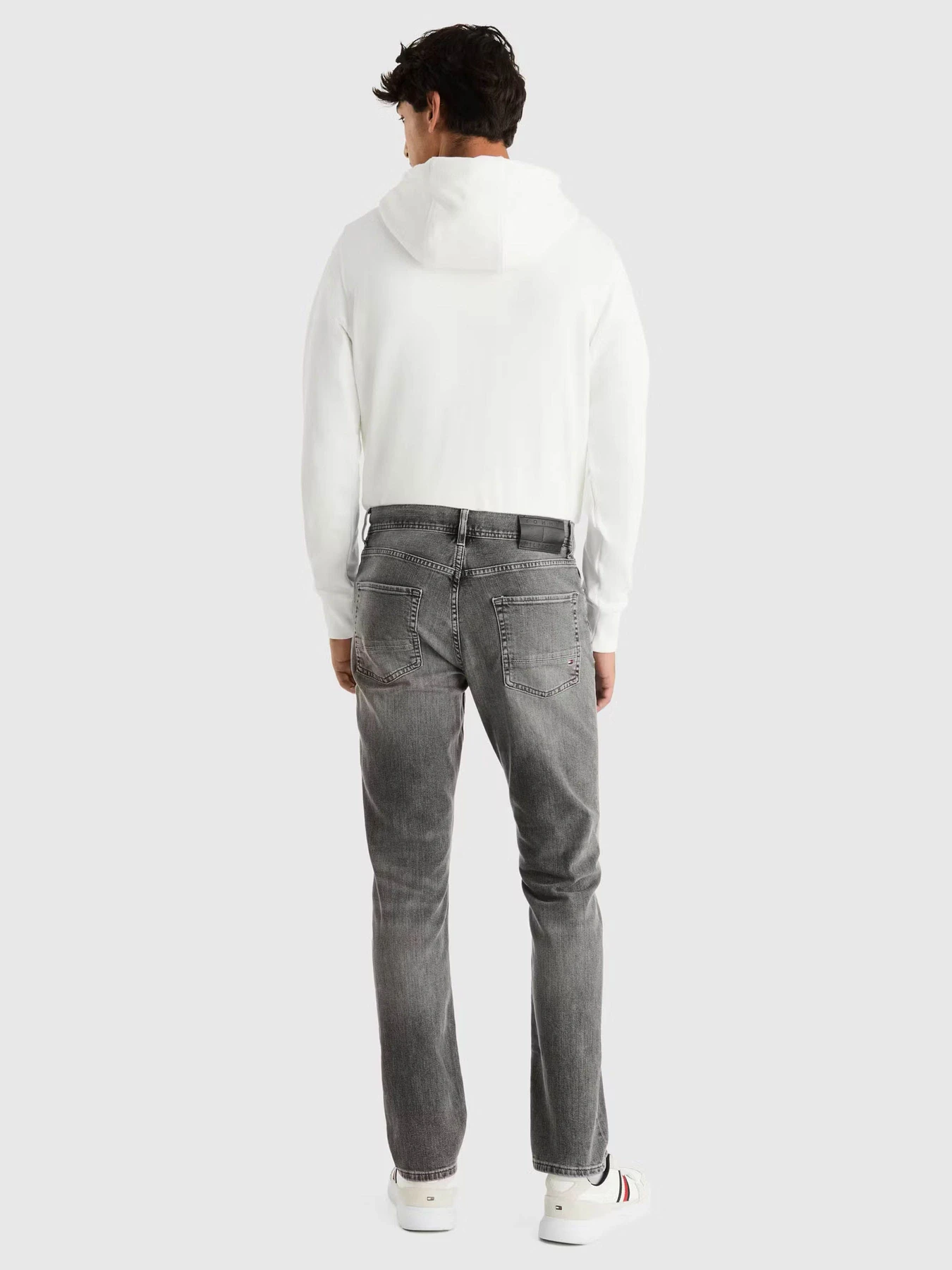 Джинсы Tommy Hilfiger модель MW0MW34512-1B2 Фото