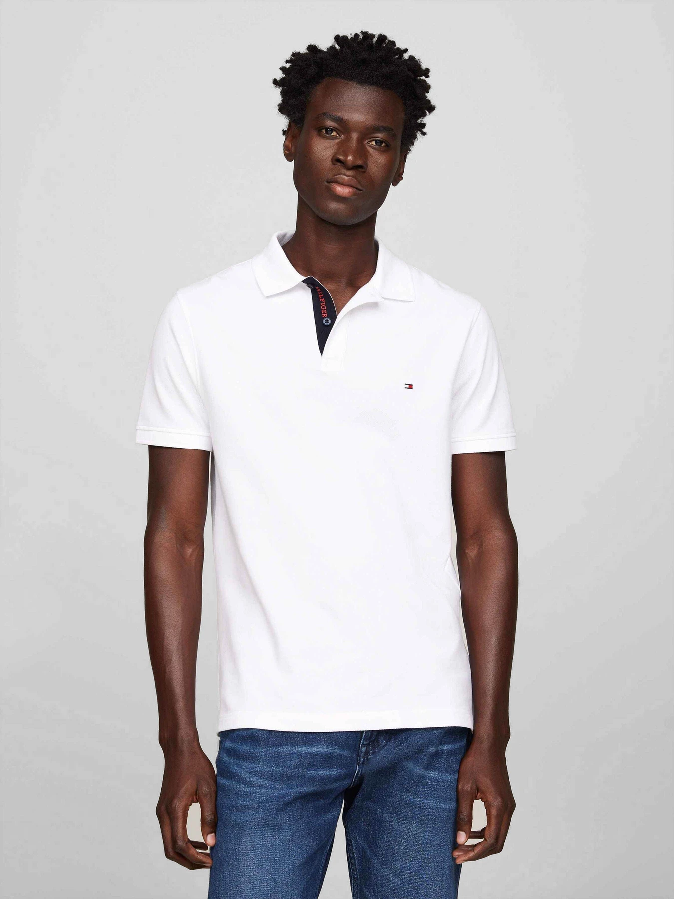 Футболки і поло Tommy Hilfiger модель MW0MW34753-YBR Футболки і поло Tommy Hilfiger модель MW0MW34753-YBR Фото