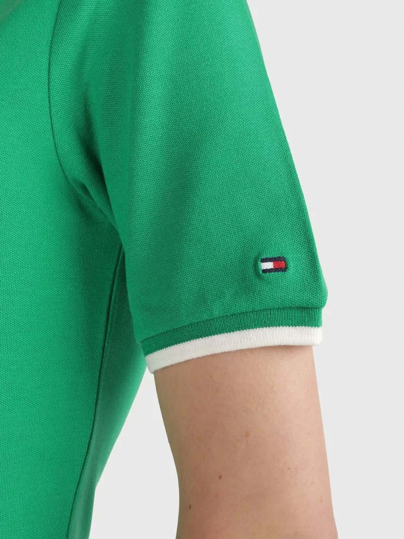 Футболки і поло Tommy Hilfiger модель WW0WW41288-L4B Футболки і поло Tommy Hilfiger модель WW0WW41288-L4B Фото