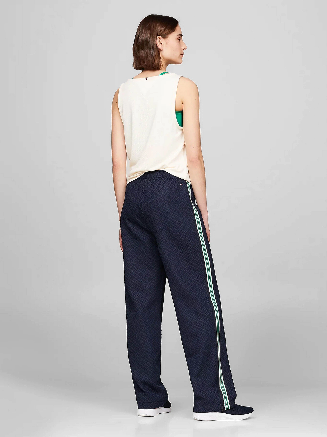 Брюки Tommy Hilfiger модель WW0WW41490-DW5 Брюки Tommy Hilfiger модель WW0WW41490-DW5 Фото