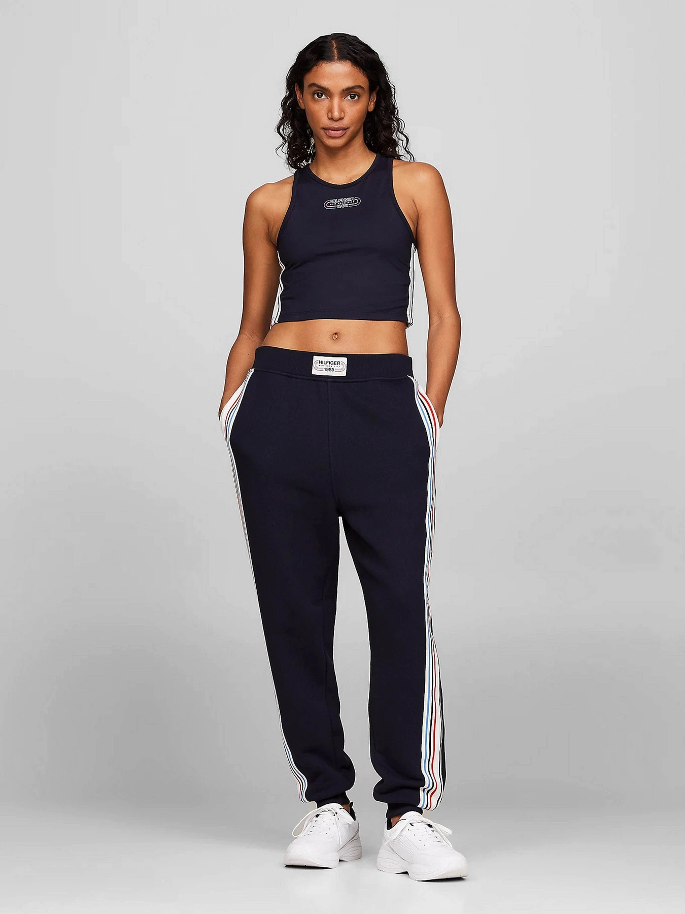 Футболки и поло Tommy Hilfiger модель WW0WW41501-DW5 Футболки и поло Tommy Hilfiger модель WW0WW41501-DW5 Фото