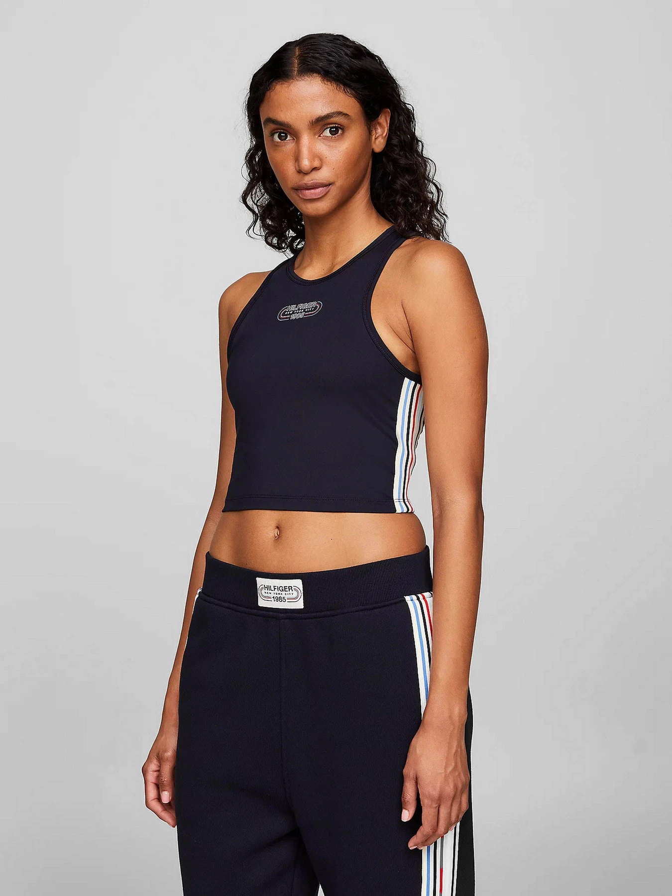 Футболки и поло Tommy Hilfiger модель WW0WW41501-DW5 Футболки и поло Tommy Hilfiger модель WW0WW41501-DW5 Фото