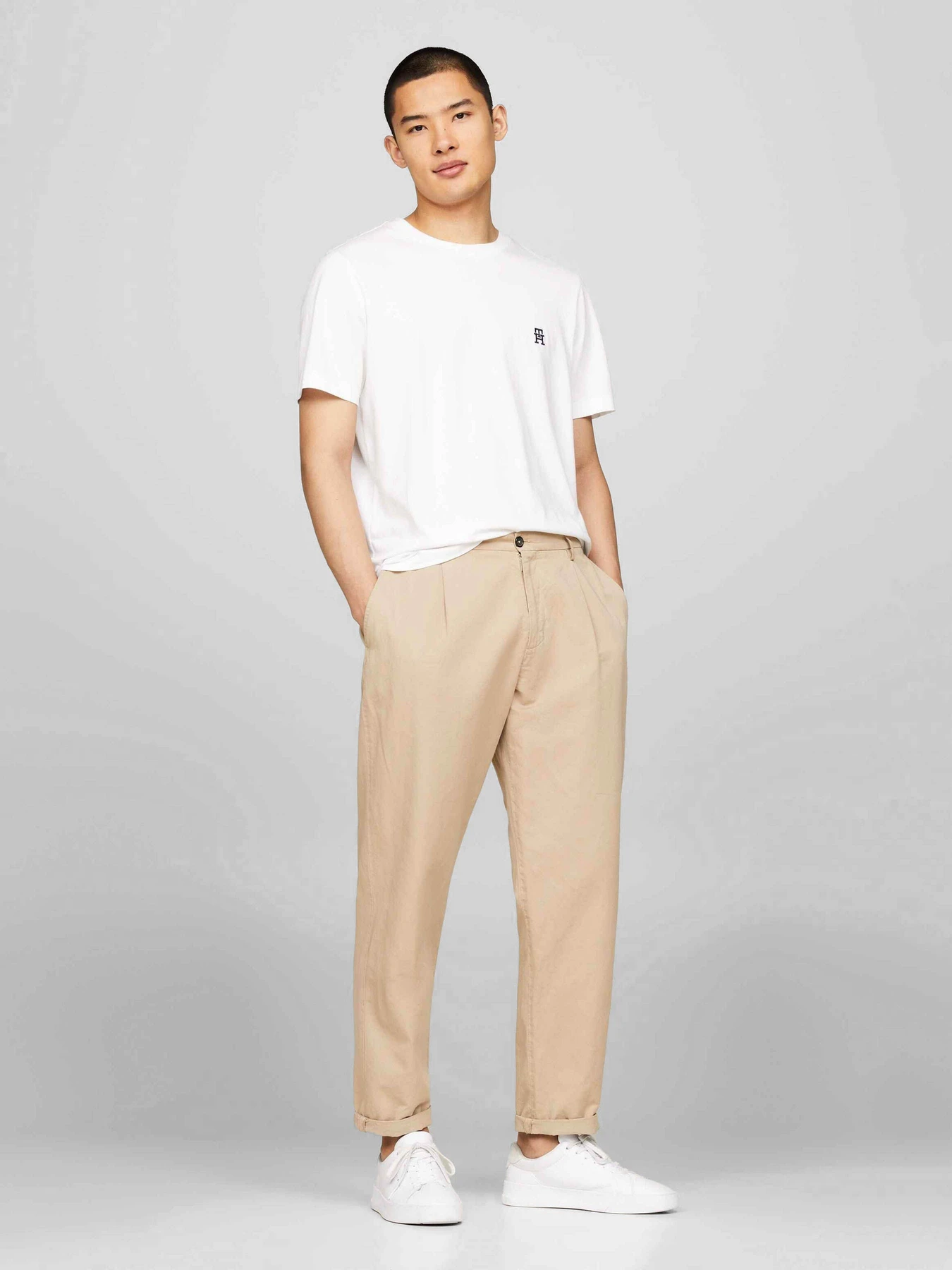 Футболки і поло Tommy Hilfiger модель MW0MW33987-YBR Фото
