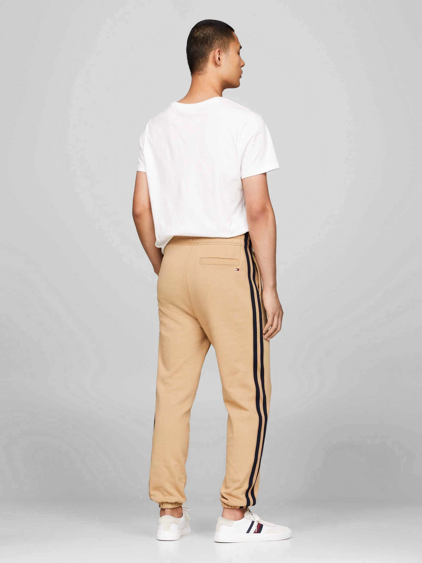 Брюки Tommy Hilfiger модель MW0MW34405-RBL Фото