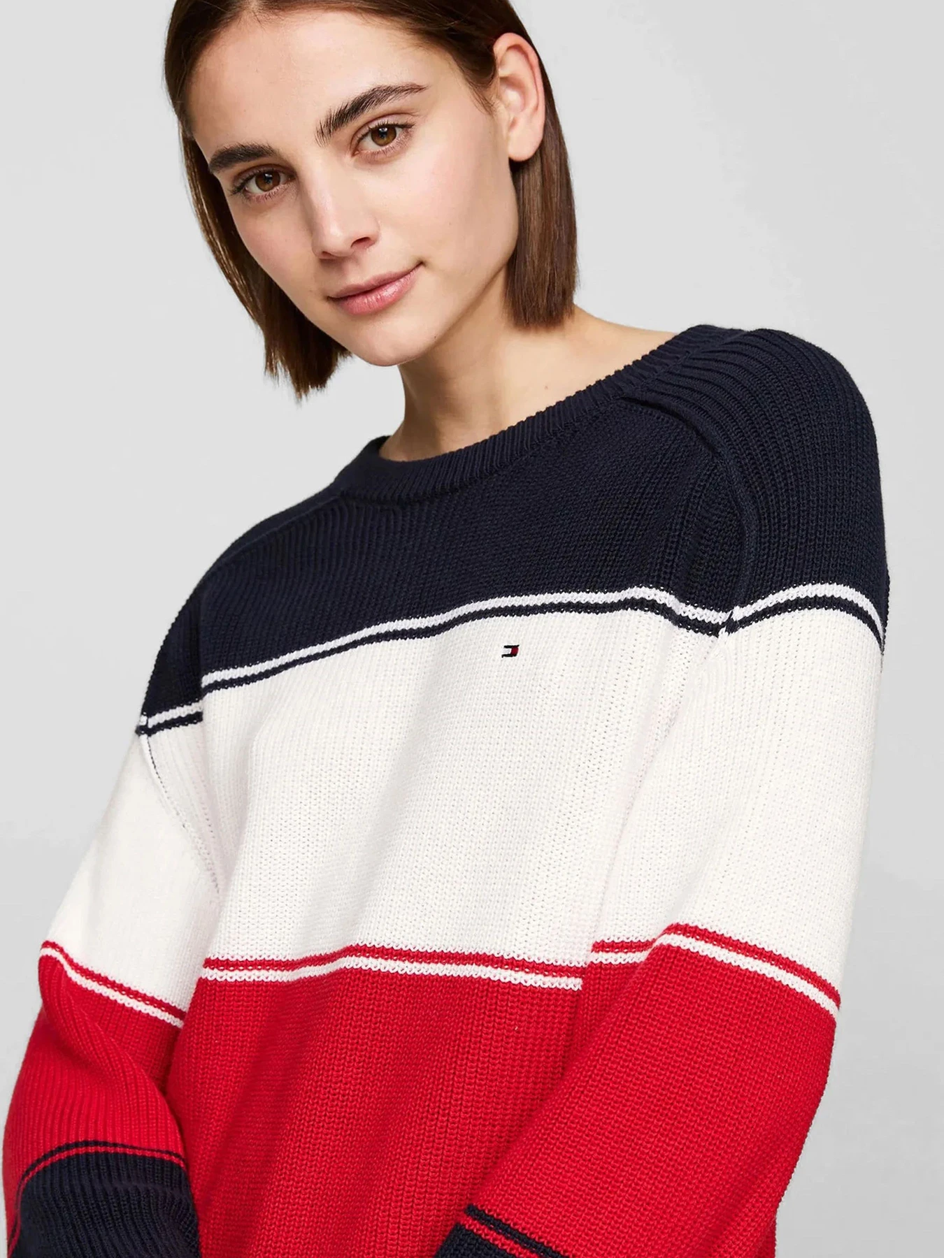 Свитры и кардиганы Tommy Hilfiger модель WW0WW40751-03K Свитры и кардиганы Tommy Hilfiger модель WW0WW40751-03K Фото