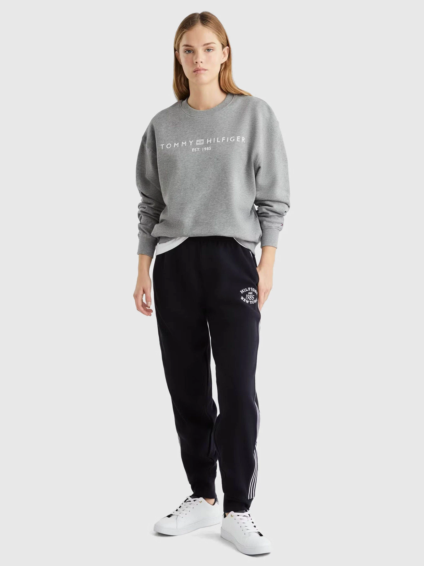 Брюки Tommy Hilfiger модель WW0WW42061-DW5 Брюки Tommy Hilfiger модель WW0WW42061-DW5 Фото