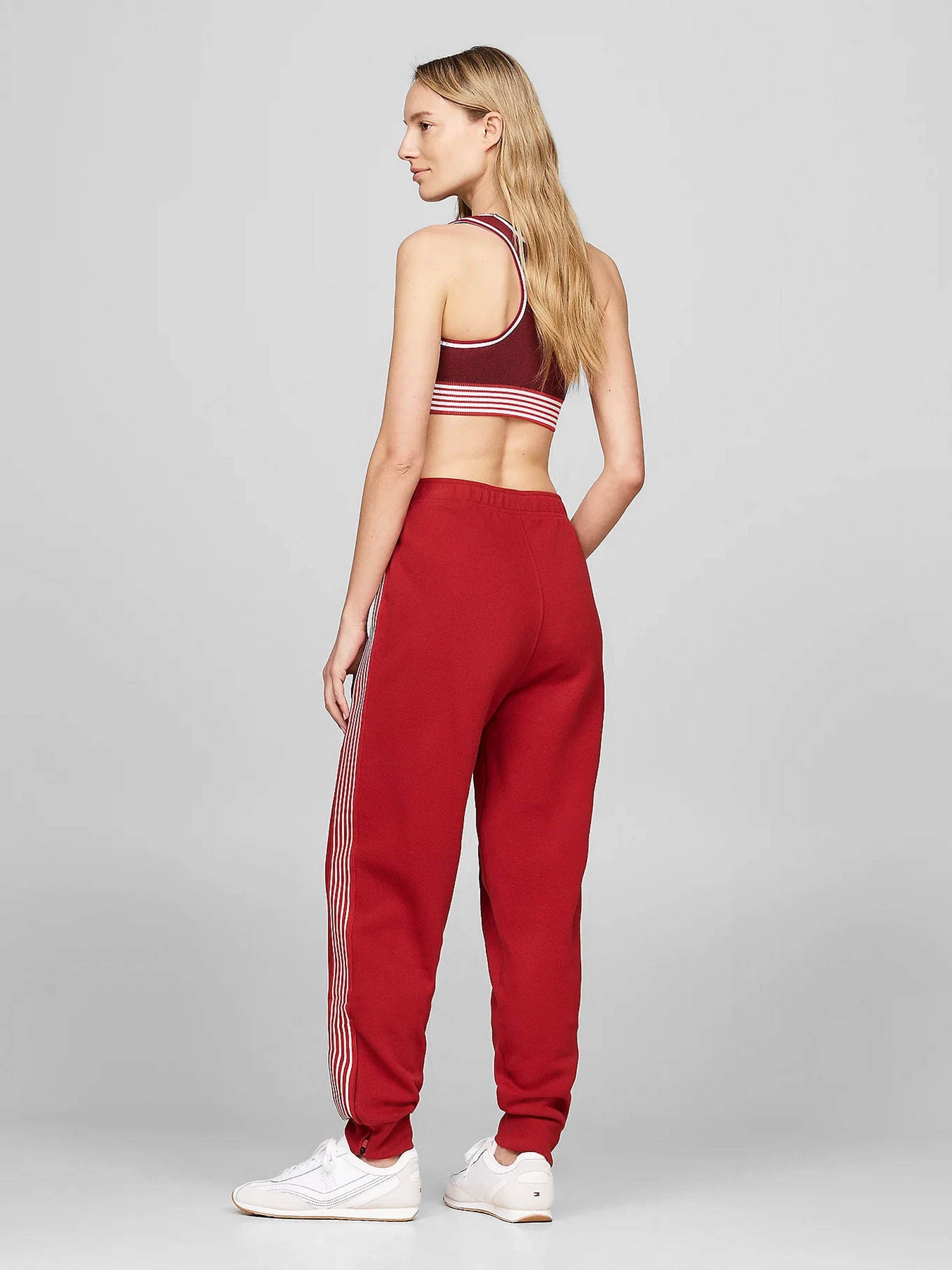 Брюки Tommy Hilfiger модель WW0WW42061-XNN Брюки Tommy Hilfiger модель WW0WW42061-XNN Фото