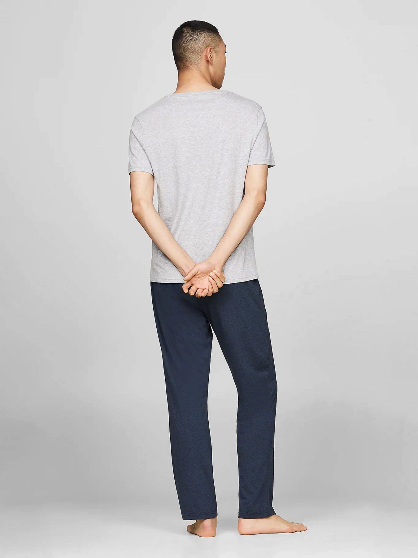 Футболки и поло Tommy Hilfiger модель UM0UM03379-05F Футболки и поло Tommy Hilfiger модель UM0UM03379-05F Фото