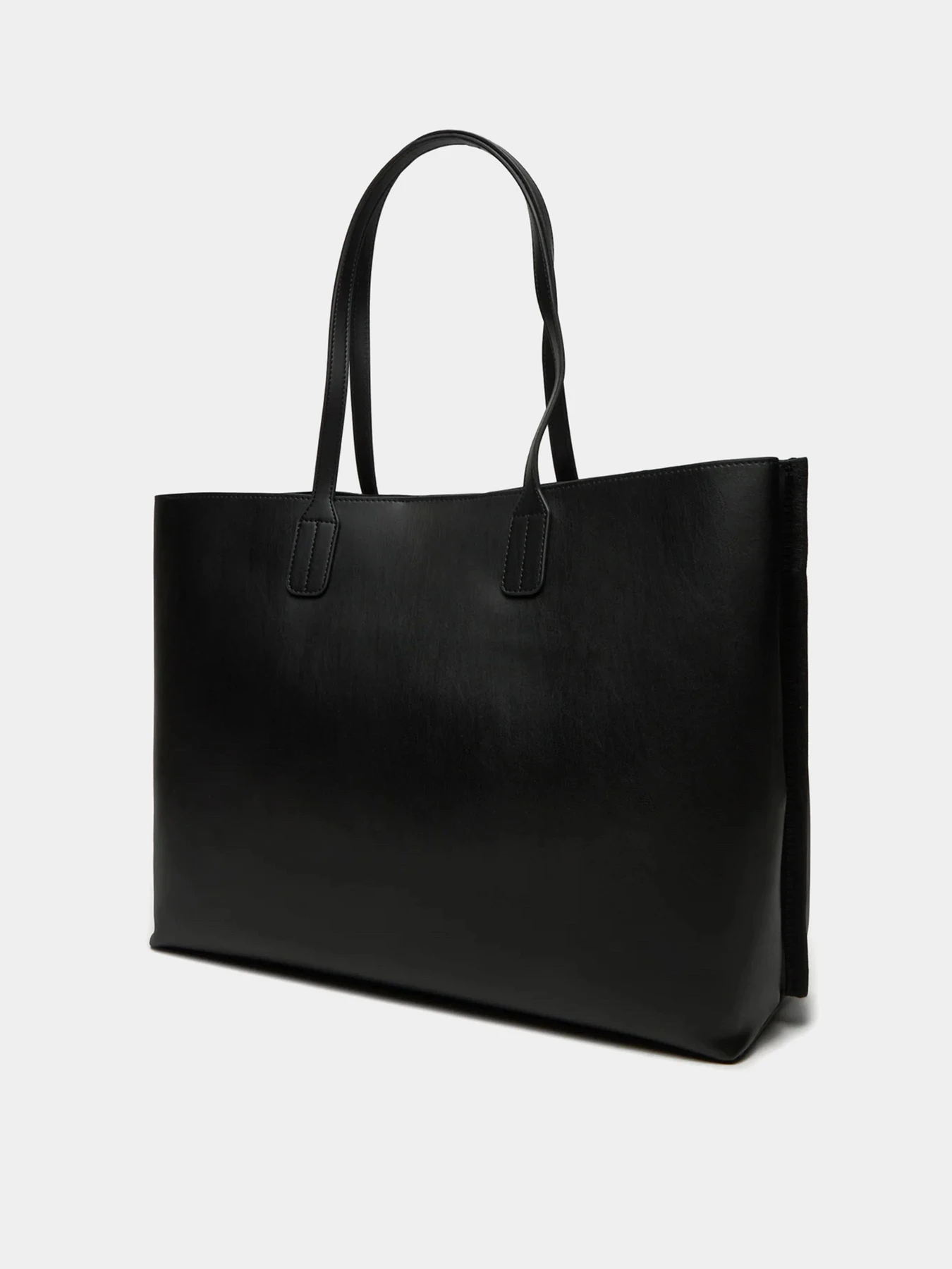 Сумки Tommy Hilfiger модель AW0AW16904-BDS Сумки Tommy Hilfiger модель AW0AW16904-BDS Фото