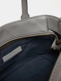 Сумки Tommy Hilfiger модель AW0AW16907-PRY Фото