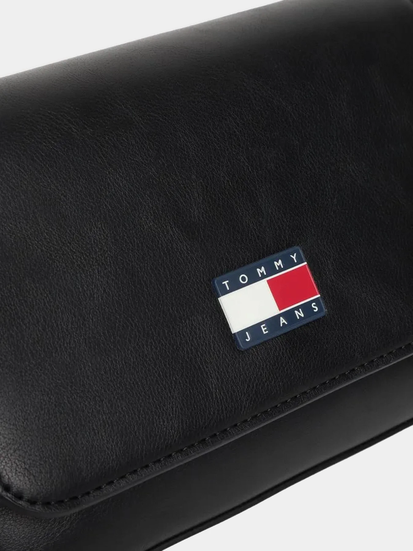 Сумки Tommy Hilfiger модель AW0AW16968-BDS Сумки Tommy Hilfiger модель AW0AW16968-BDS Фото