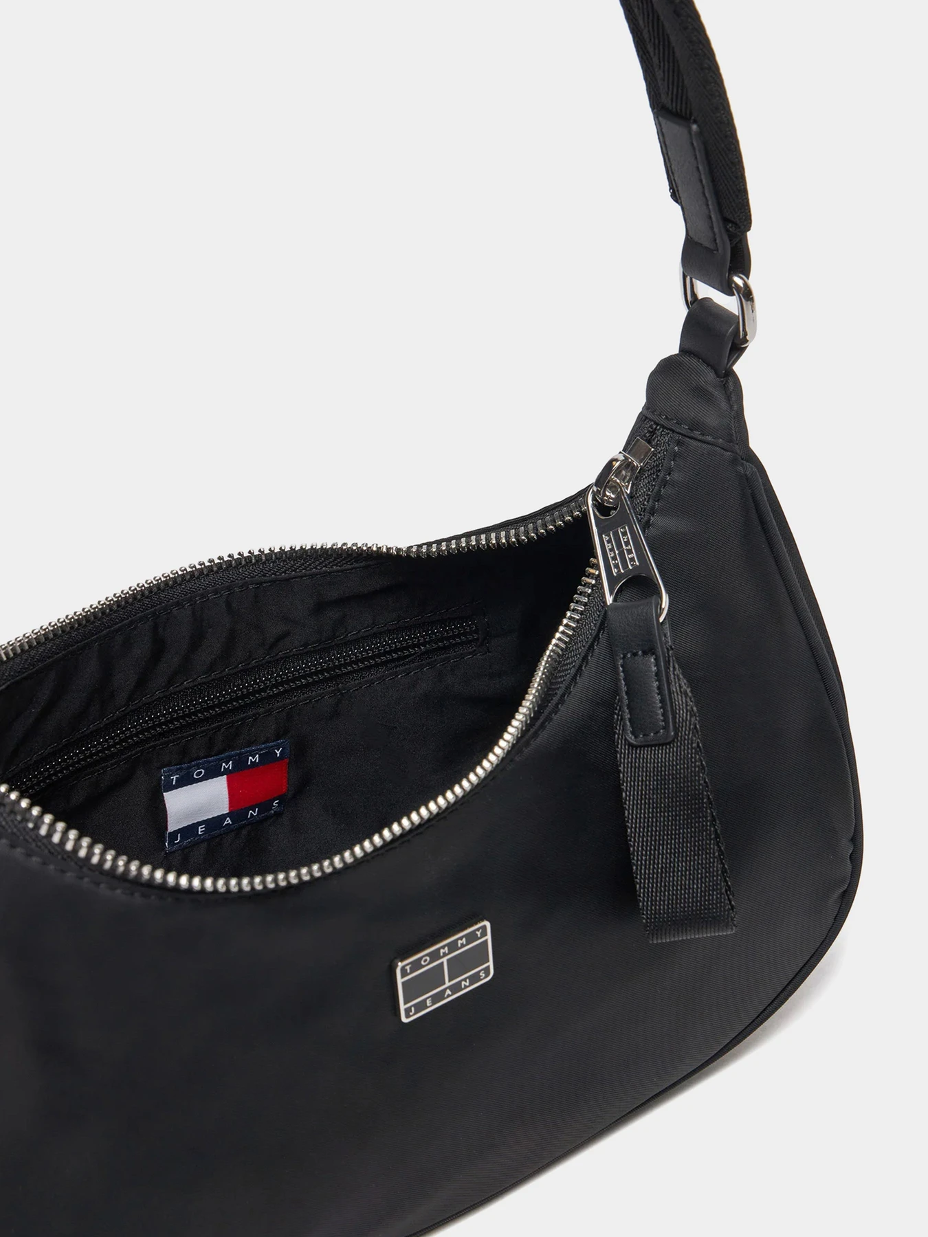 Сумки Tommy Hilfiger модель AW0AW16984-BDS Фото