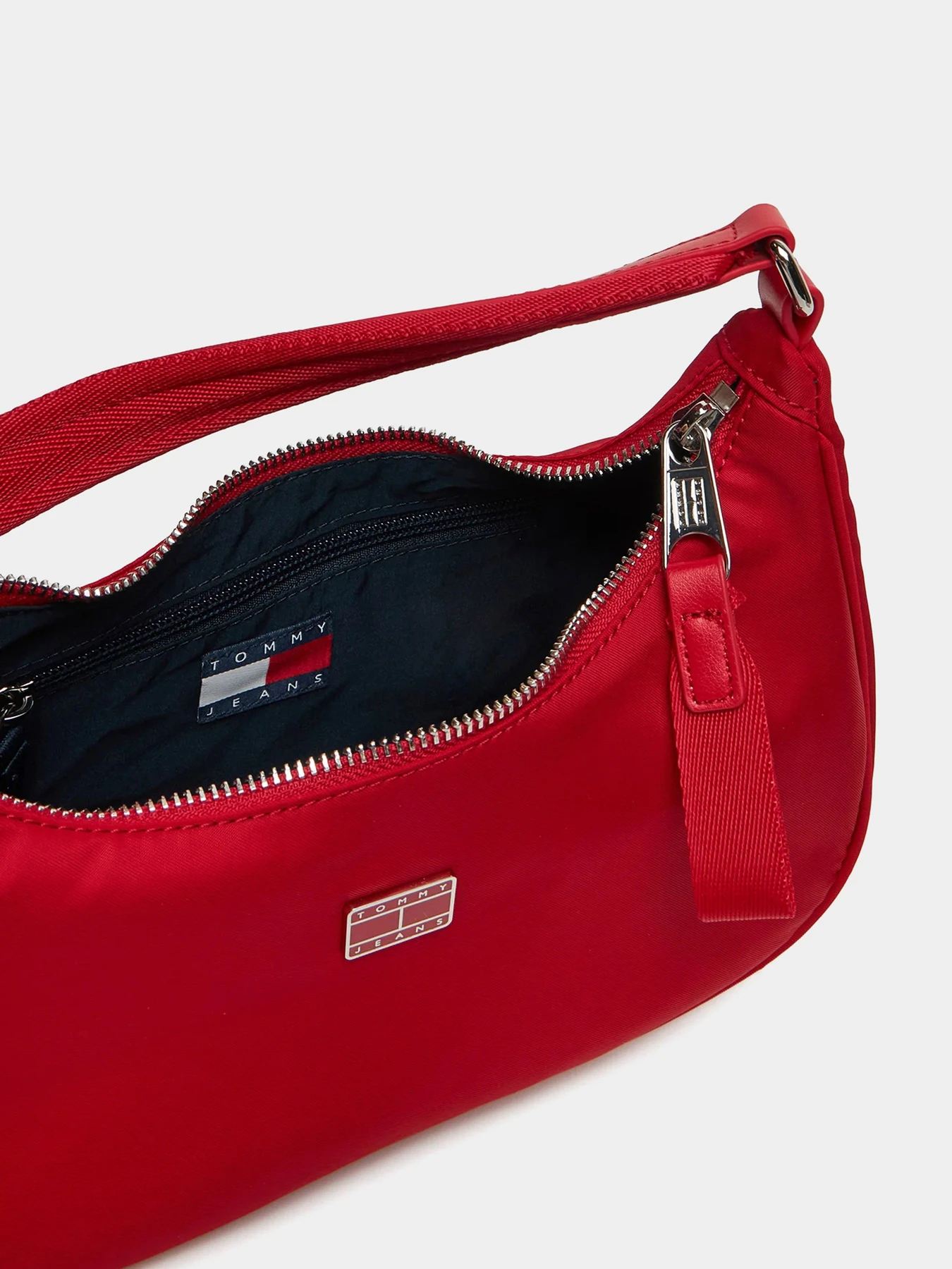 Сумки Tommy Hilfiger модель AW0AW16984-XME Сумки Tommy Hilfiger модель AW0AW16984-XME Фото