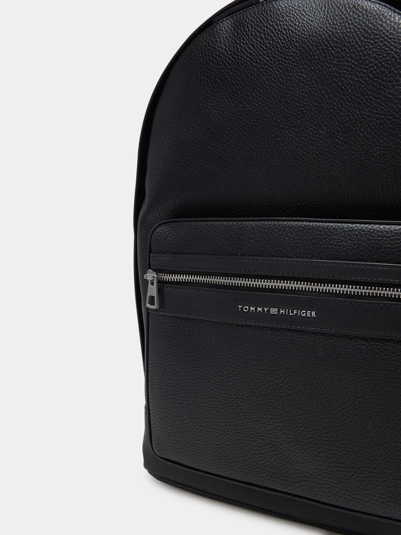 Рюкзаки Tommy Hilfiger модель AM0AM13201-BDS Рюкзаки Tommy Hilfiger модель AM0AM13201-BDS Фото