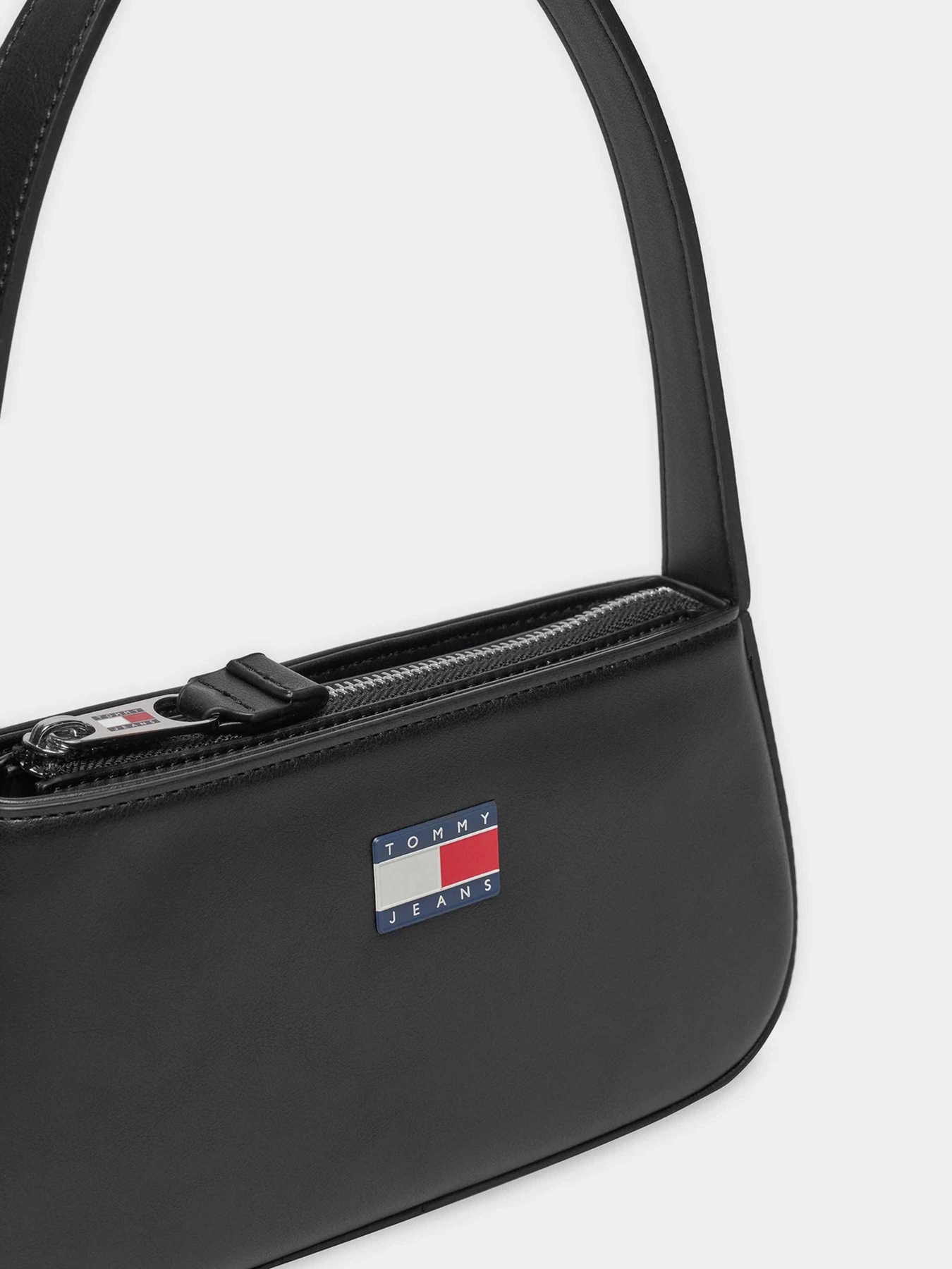 Сумки Tommy Hilfiger модель AW0AW16966-BDS Сумки Tommy Hilfiger модель AW0AW16966-BDS Фото
