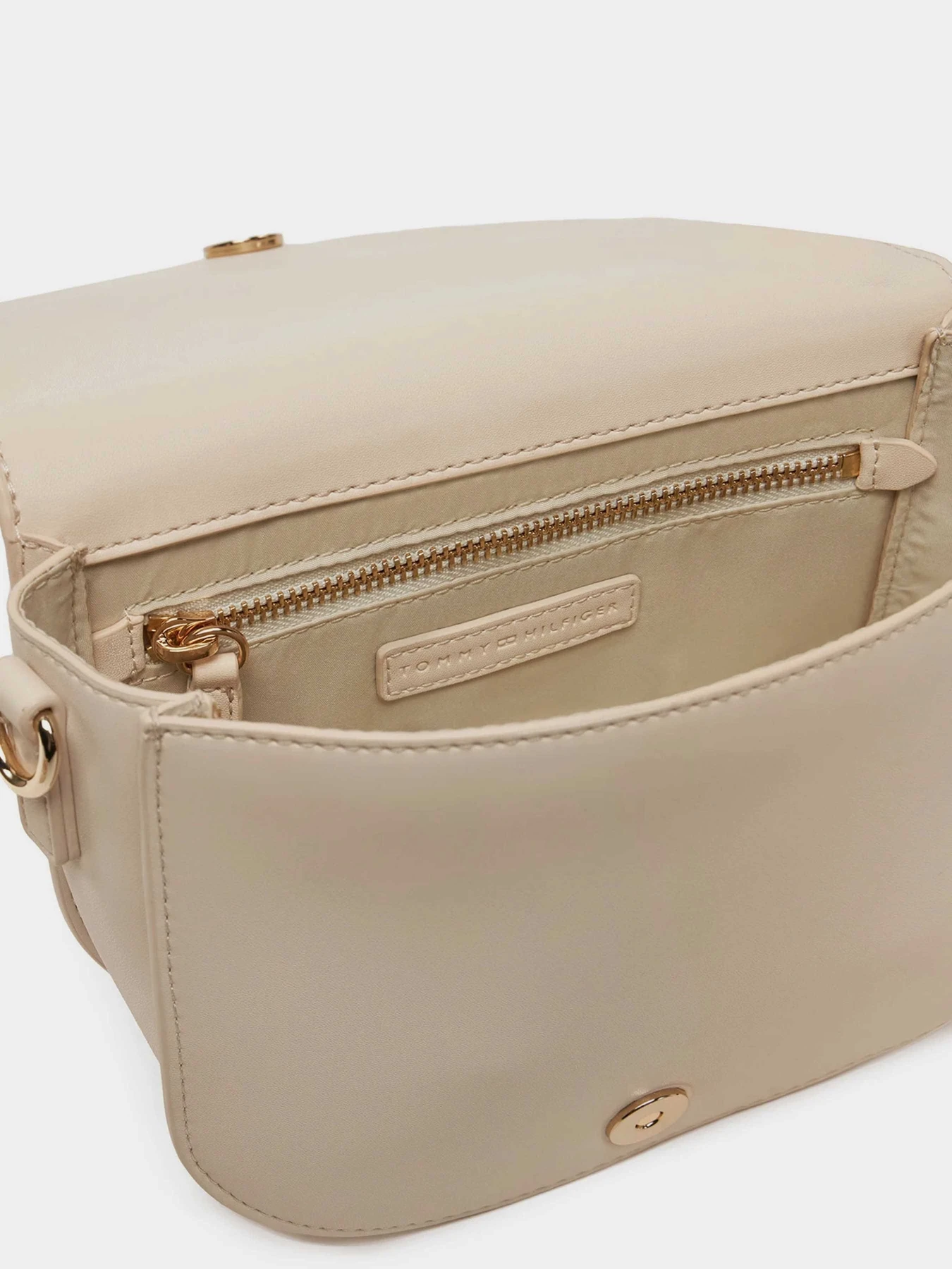 Сумки Tommy Hilfiger модель AW0AW17184-AA8 Сумки Tommy Hilfiger модель AW0AW17184-AA8 Фото