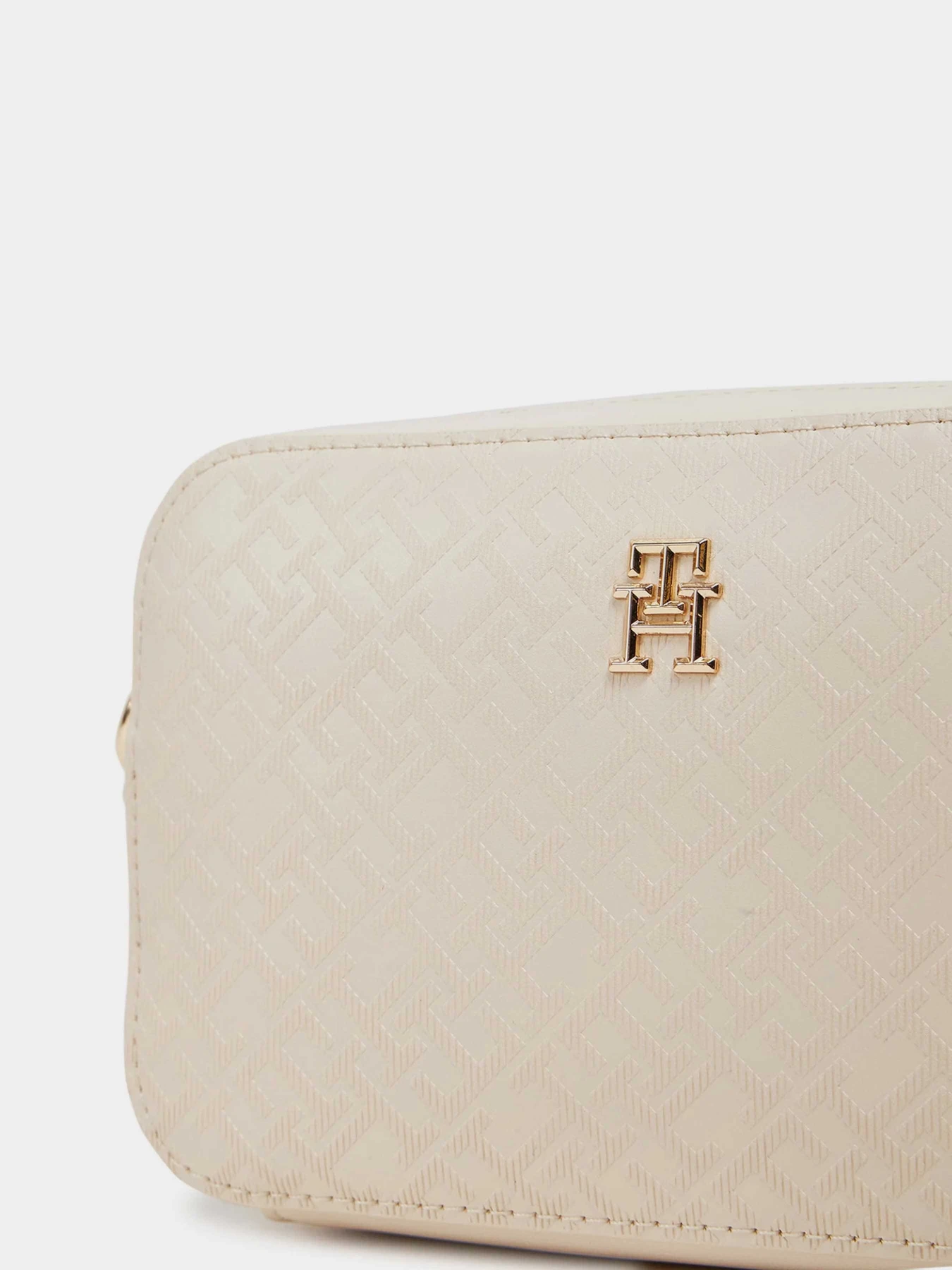 Сумки Tommy Hilfiger модель AW0AW17221-AA8 Сумки Tommy Hilfiger модель AW0AW17221-AA8 Фото