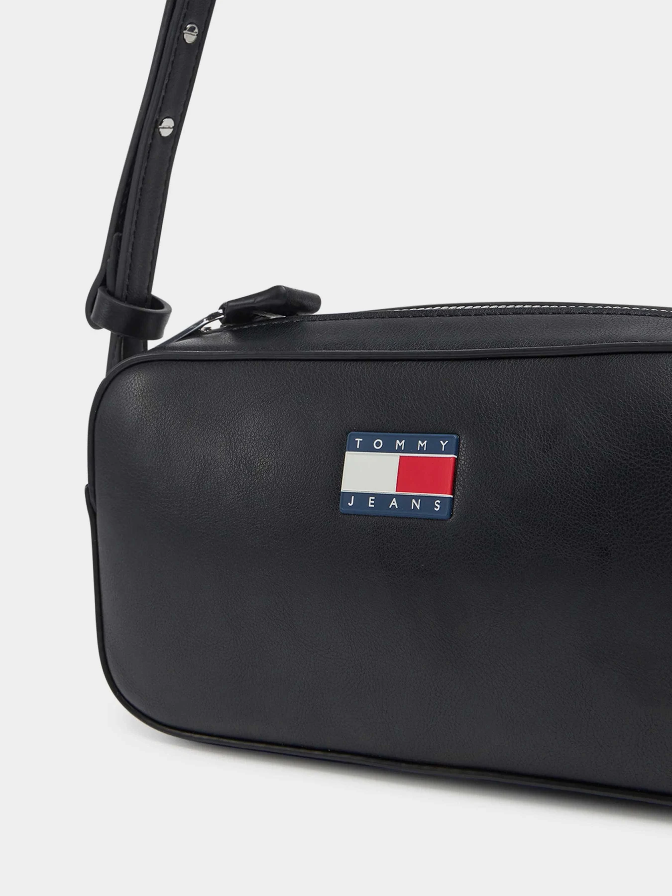 Сумки Tommy Hilfiger модель AW0AW17290-BDS Сумки Tommy Hilfiger модель AW0AW17290-BDS Фото
