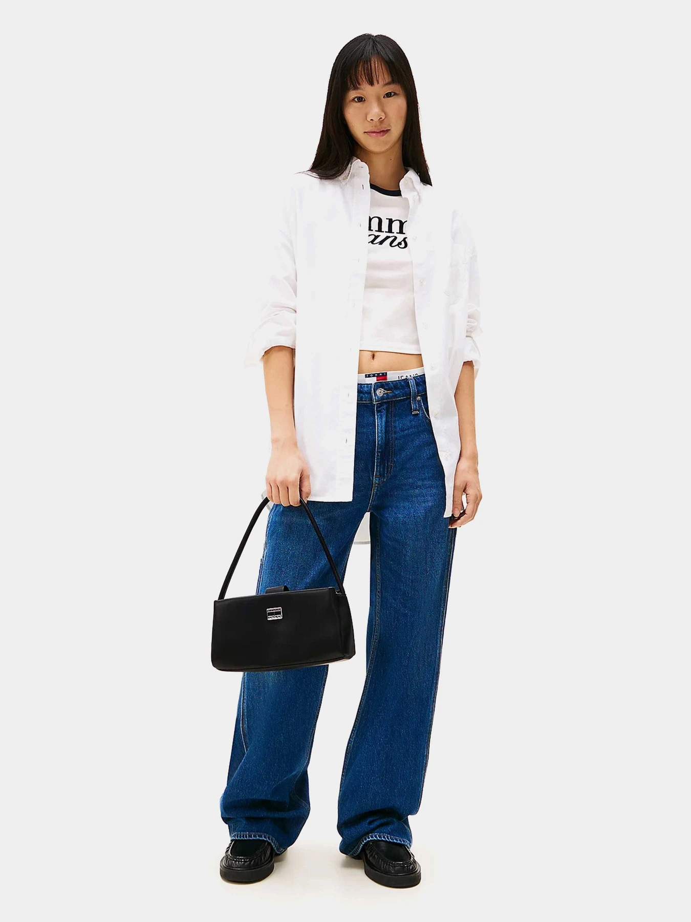 Сумки Tommy Hilfiger модель AW0AW17295-BDS Сумки Tommy Hilfiger модель AW0AW17295-BDS Фото
