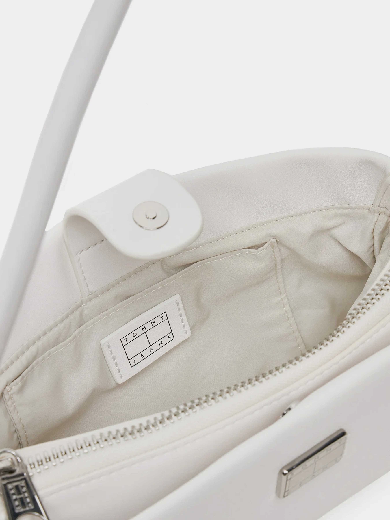 Сумки Tommy Hilfiger модель AW0AW17295-YBH Сумки Tommy Hilfiger модель AW0AW17295-YBH Фото