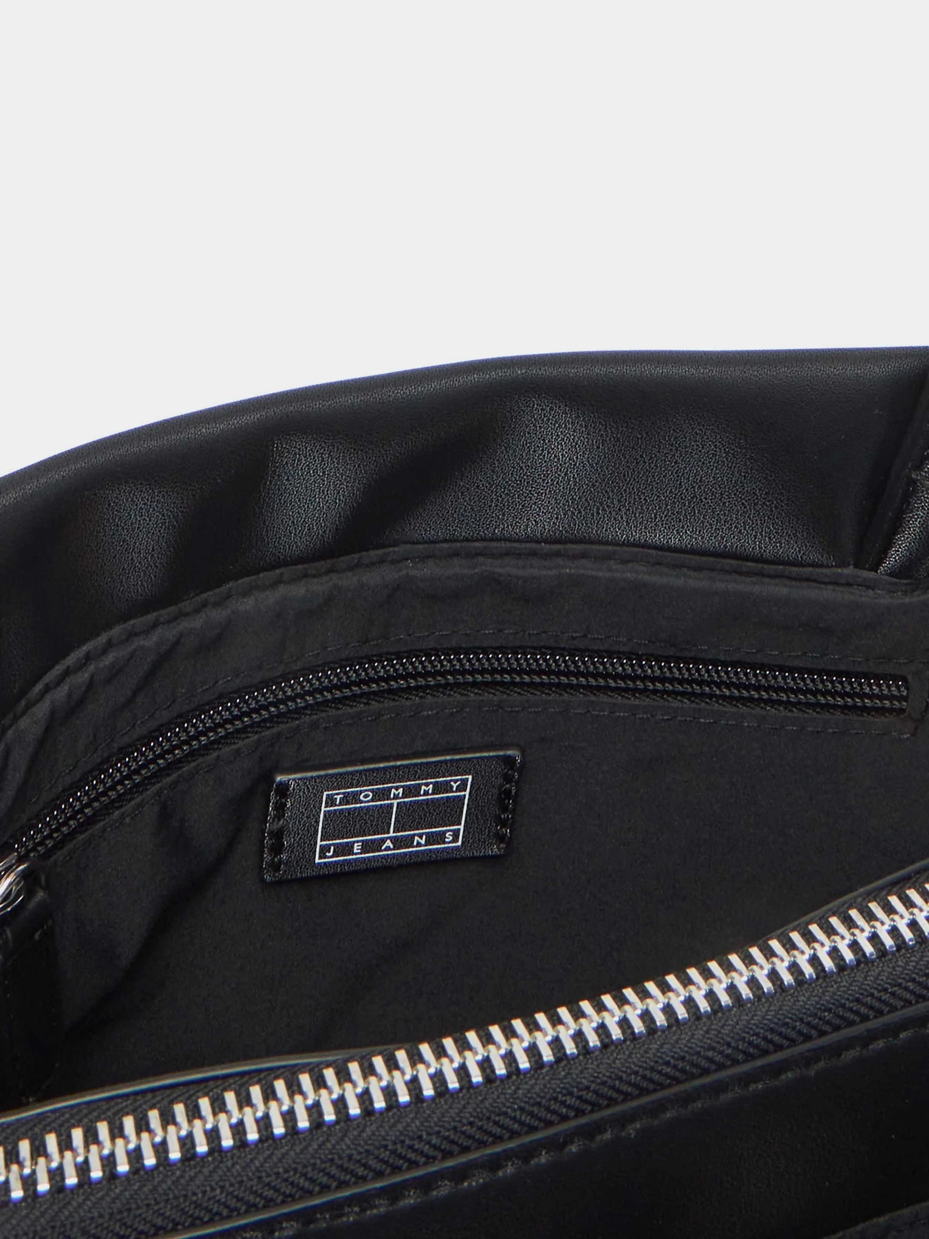 Сумки Tommy Hilfiger модель AW0AW17297-BDS Сумки Tommy Hilfiger модель AW0AW17297-BDS Фото