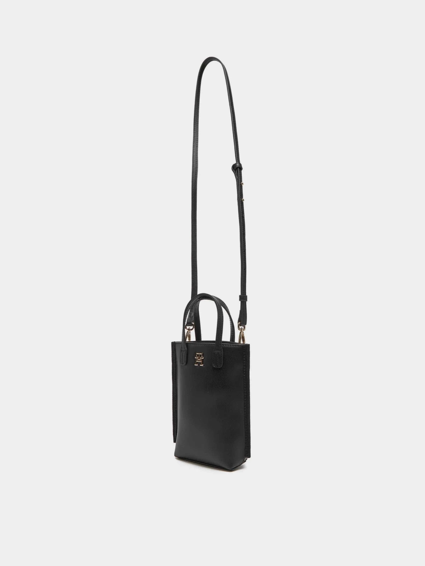 Сумки Tommy Hilfiger модель AW0AW17402-BDS Сумки Tommy Hilfiger модель AW0AW17402-BDS Фото