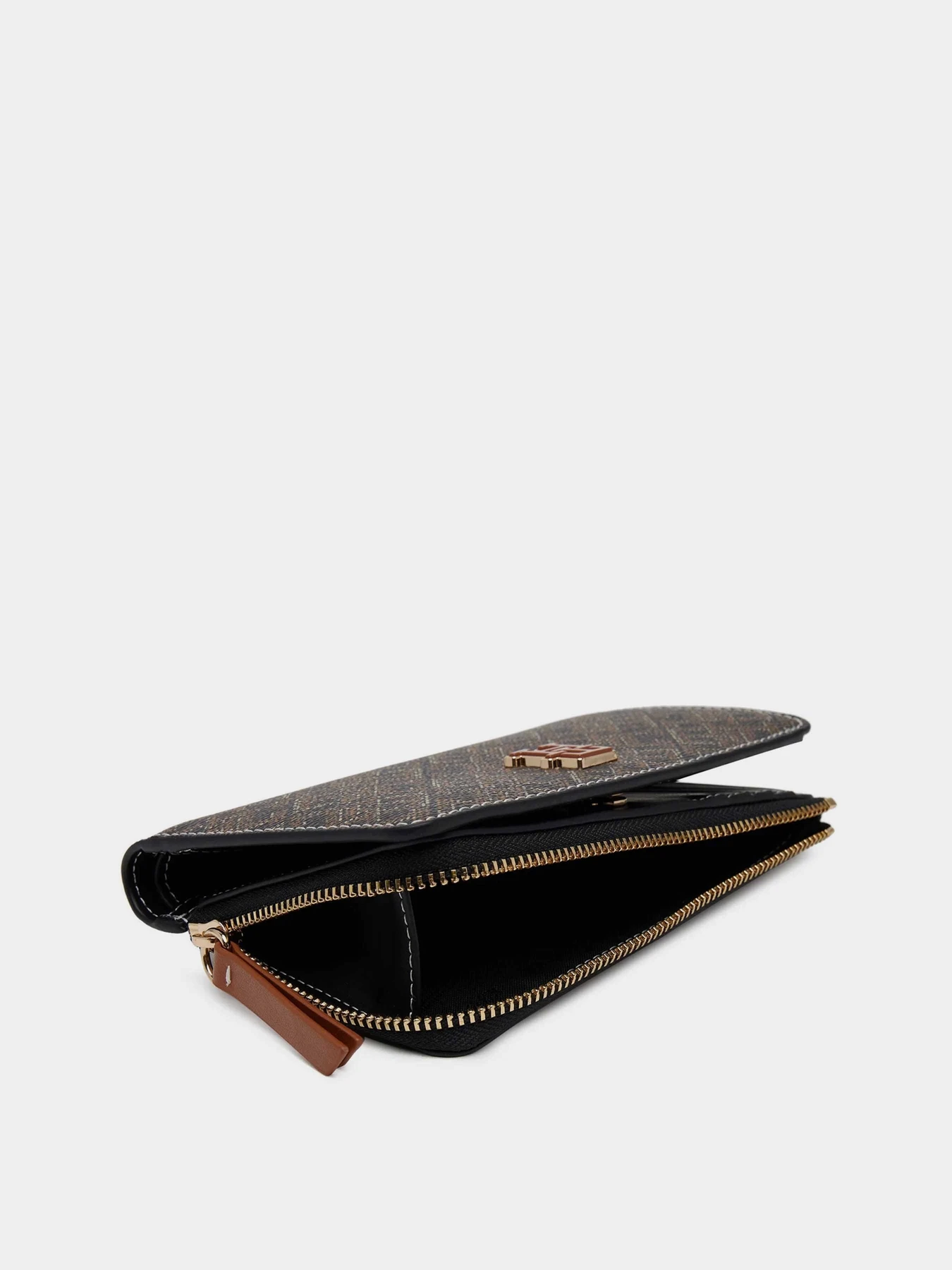 Кошельки Tommy Hilfiger модель AW0AW17417-BDS Кошельки Tommy Hilfiger модель AW0AW17417-BDS Фото