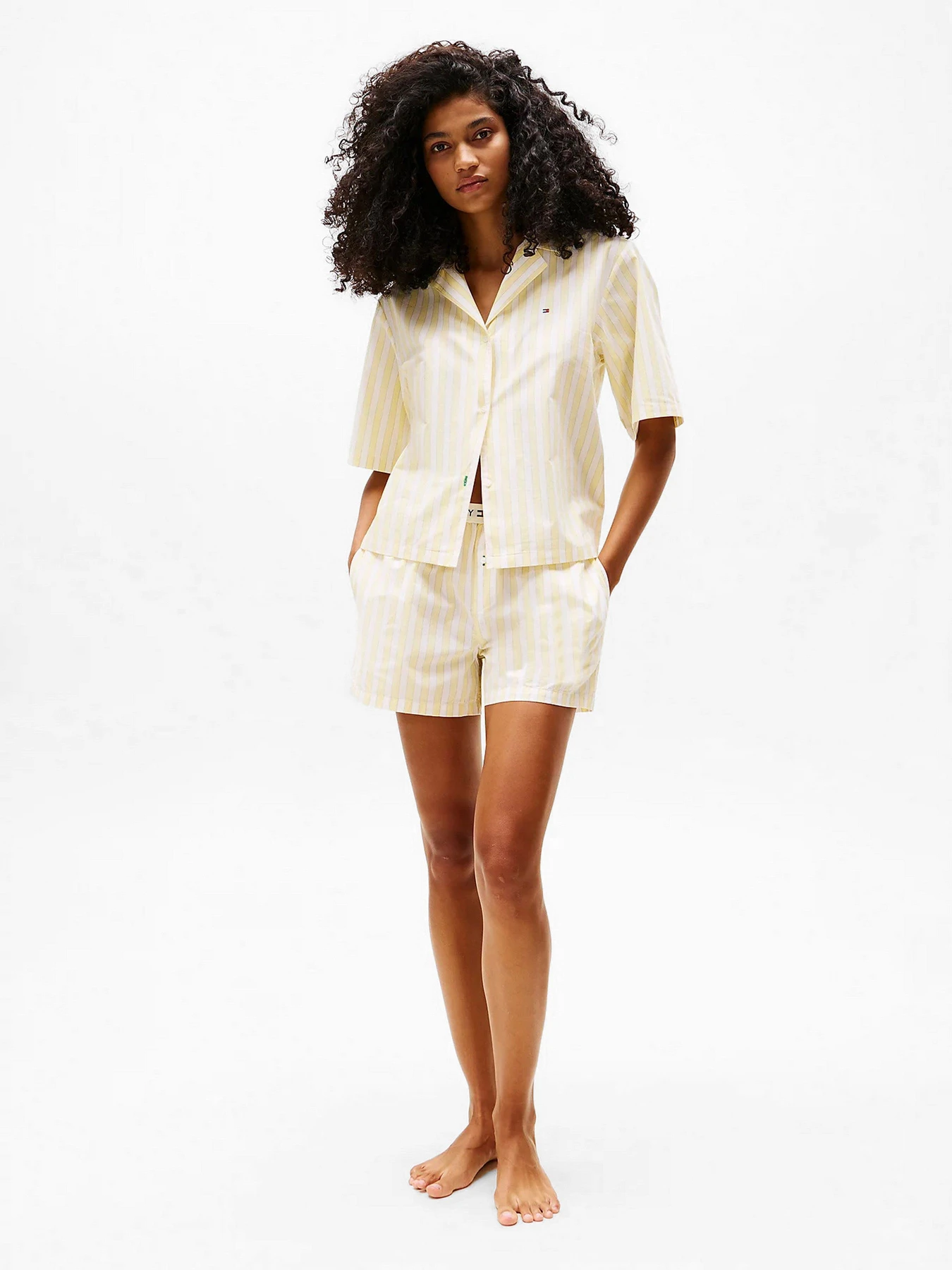 Одежда для дома и сна Tommy Hilfiger модель UW0UW05946-0FP Одежда для дома и сна Tommy Hilfiger модель UW0UW05946-0FP Фото