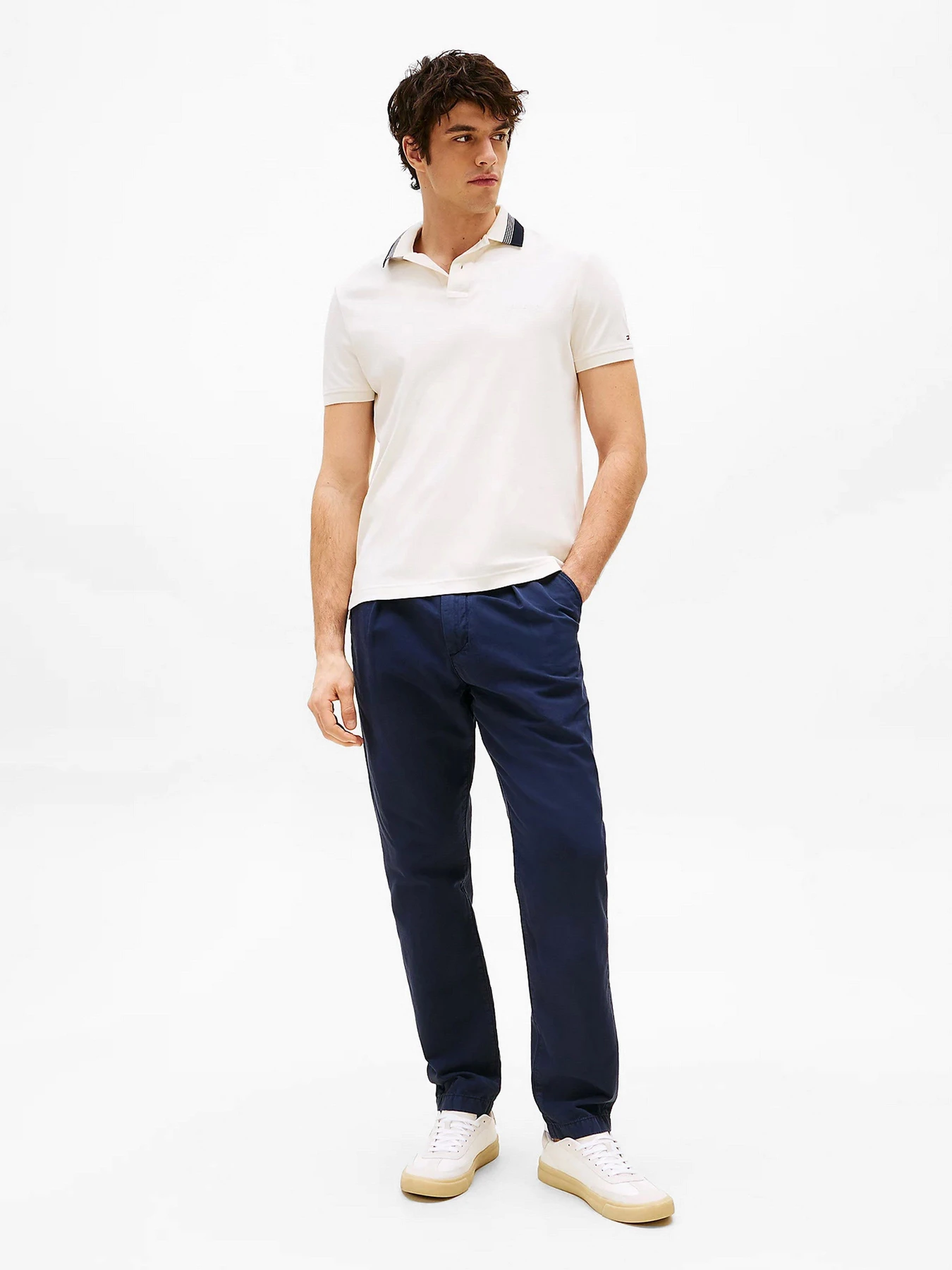 Штани Tommy Hilfiger модель MW0MW38798-DW5 Штани Tommy Hilfiger модель MW0MW38798-DW5 Фото