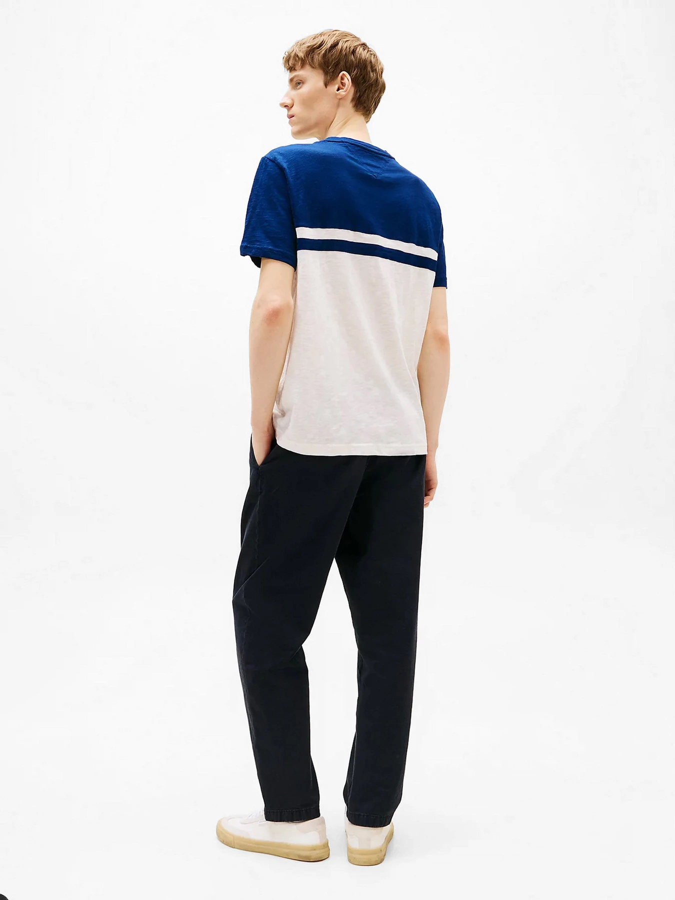 Футболки и поло Tommy Hilfiger модель MW0MW39169-DAF Футболки и поло Tommy Hilfiger модель MW0MW39169-DAF Фото