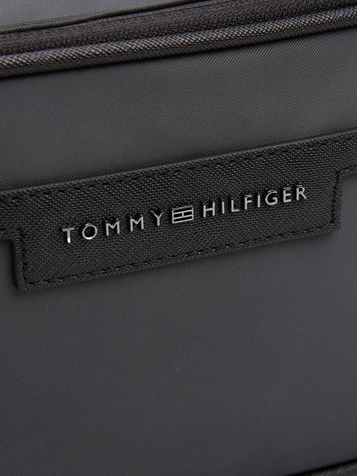 Сумки Tommy Hilfiger модель AM0AM13467-PSM Сумки Tommy Hilfiger модель AM0AM13467-PSM Фото