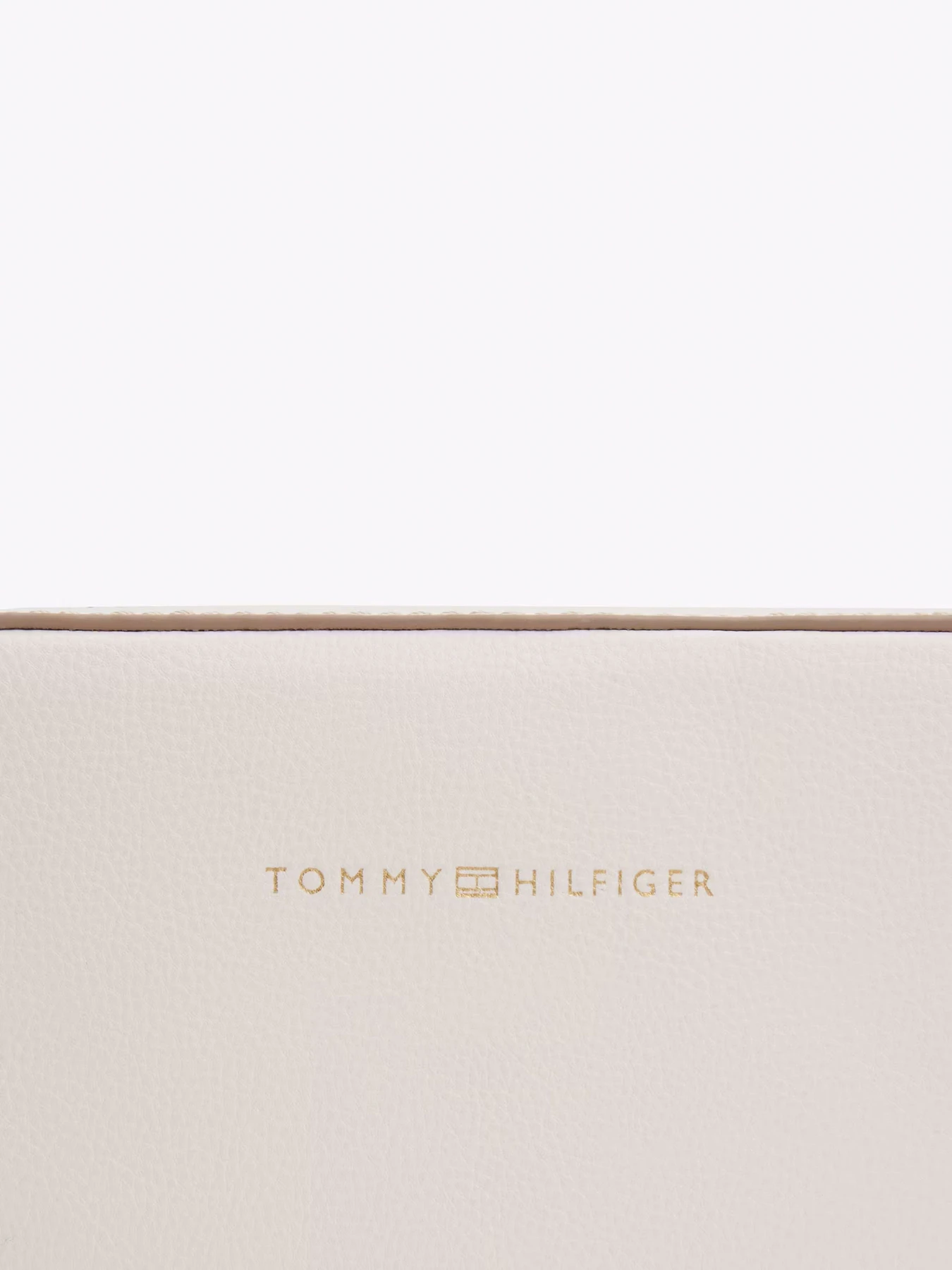 Сумки Tommy Hilfiger модель AW0AW17450-Z00 Сумки Tommy Hilfiger модель AW0AW17450-Z00 Фото